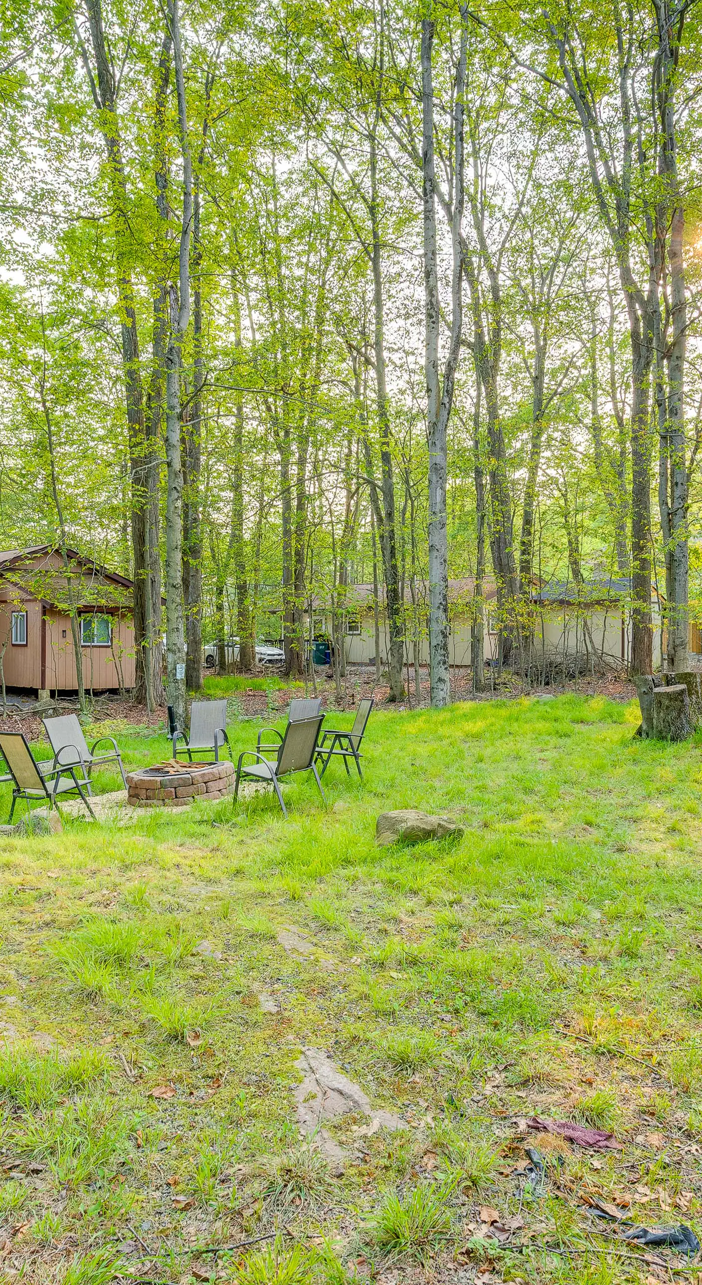 Game Room & Deck: Family Home in Tobyhanna!