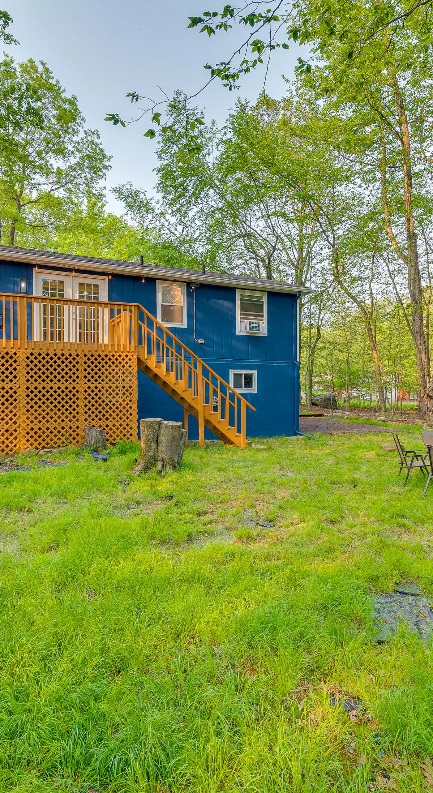 Game Room & Deck: Family Home in Tobyhanna!