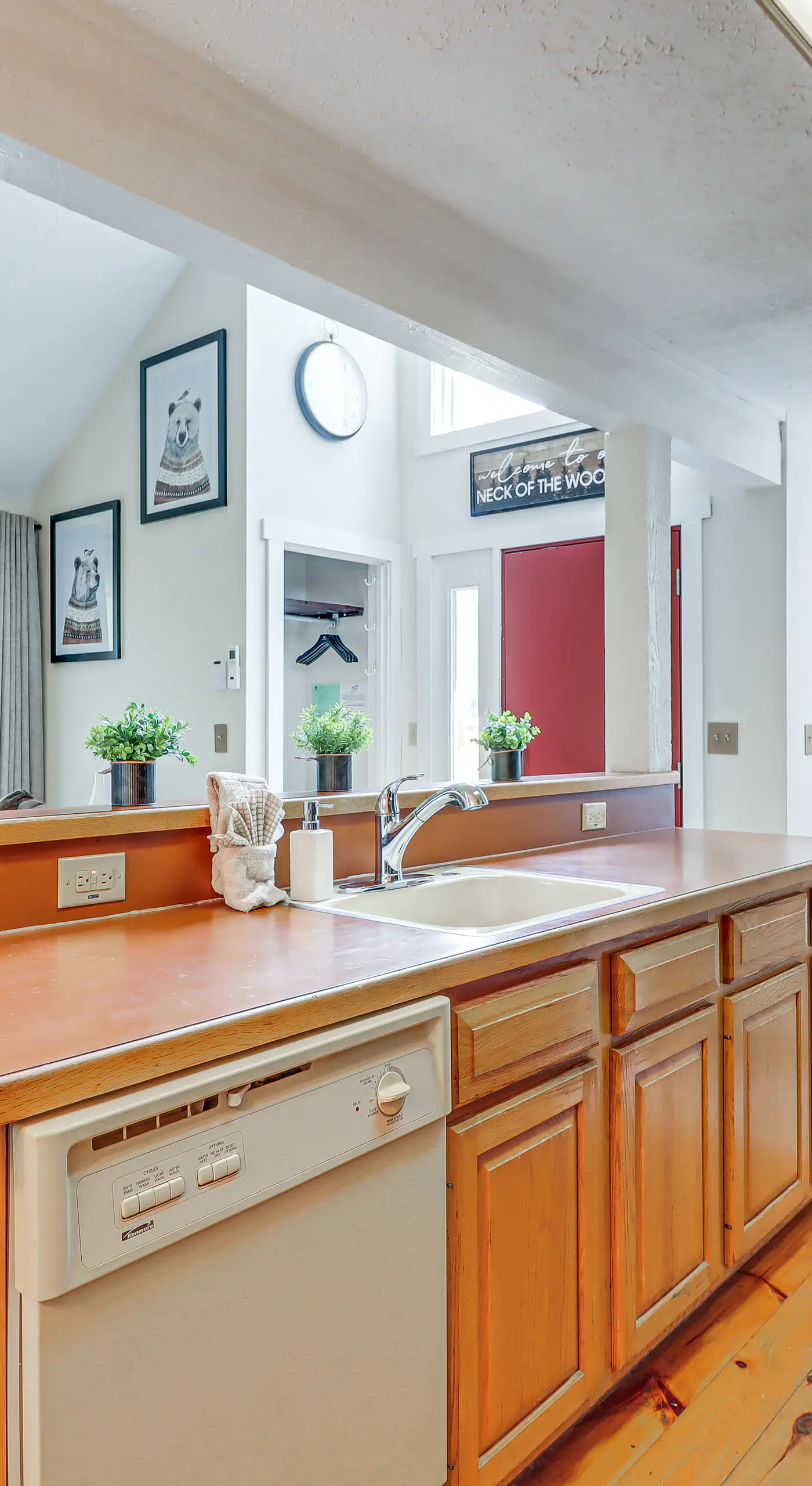 Steps to Jack Frost Ski Resort: Townhome w/ Decks