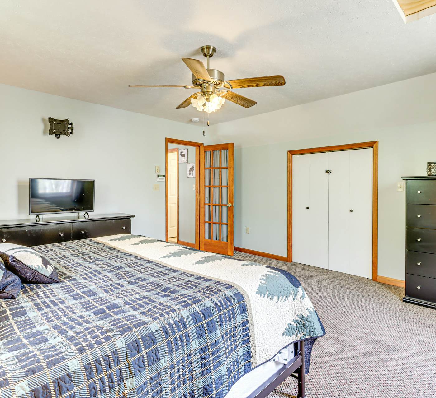Game Room + Lake Access: Albrightsville Escape