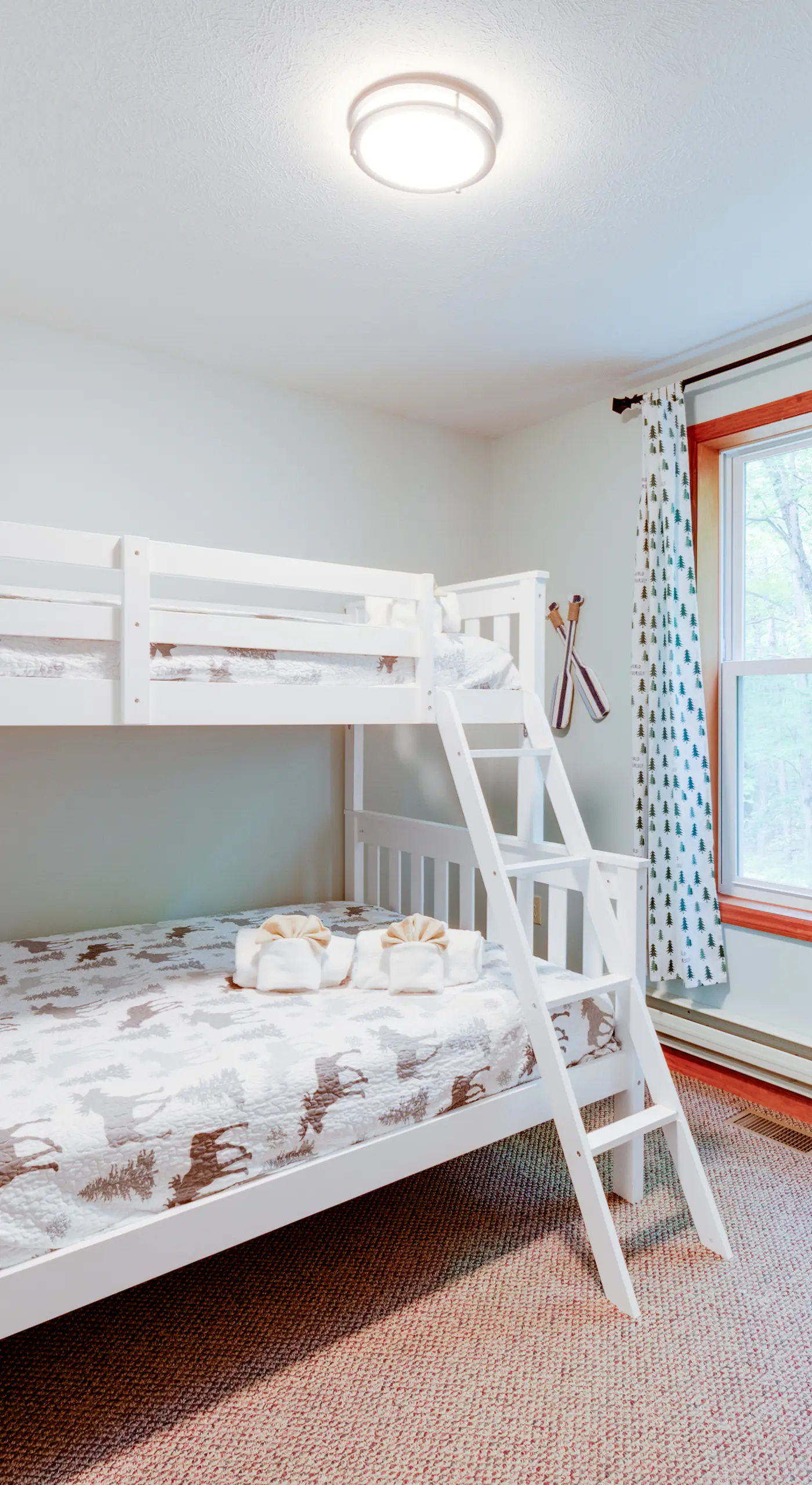Game Room + Lake Access: Albrightsville Escape
