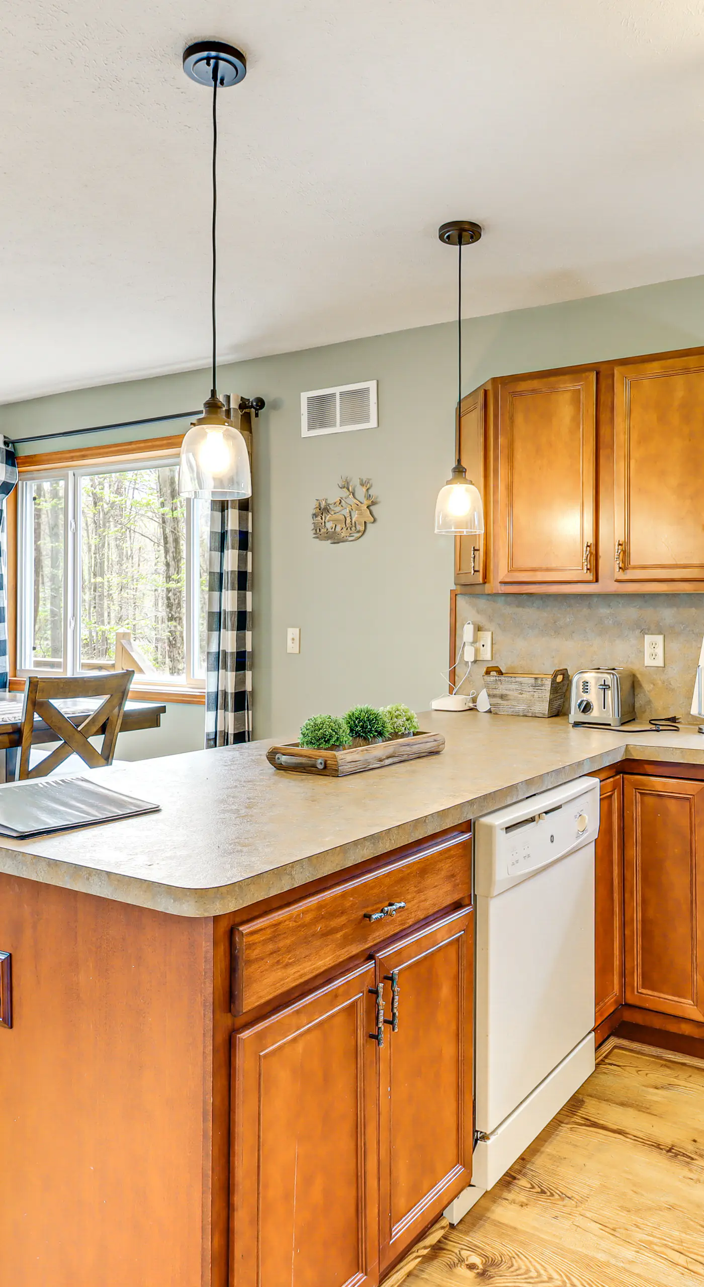 Game Room + Lake Access: Albrightsville Escape