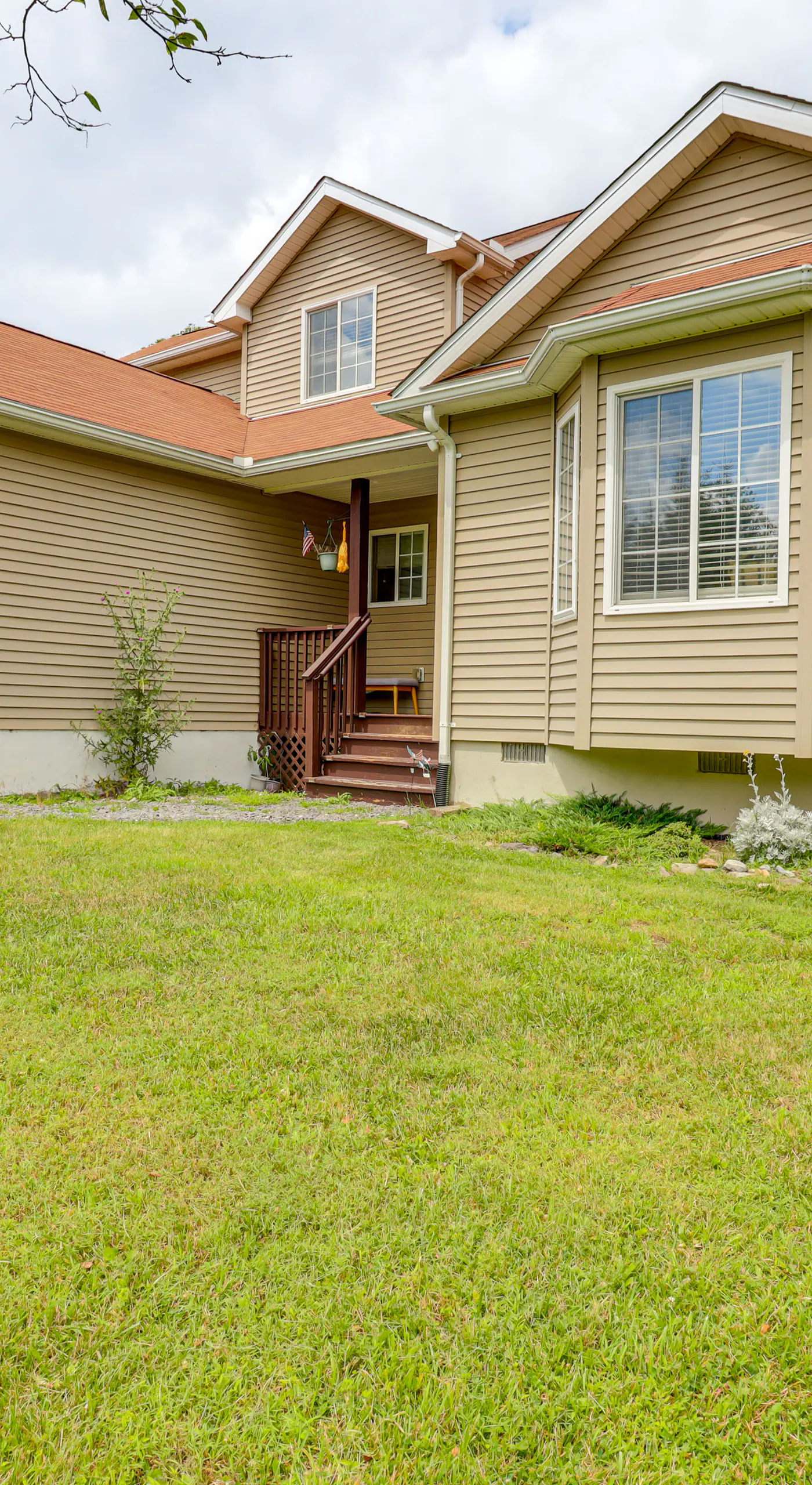 Family Retreat w/ 2 Game Rooms & Deck in Long Pond