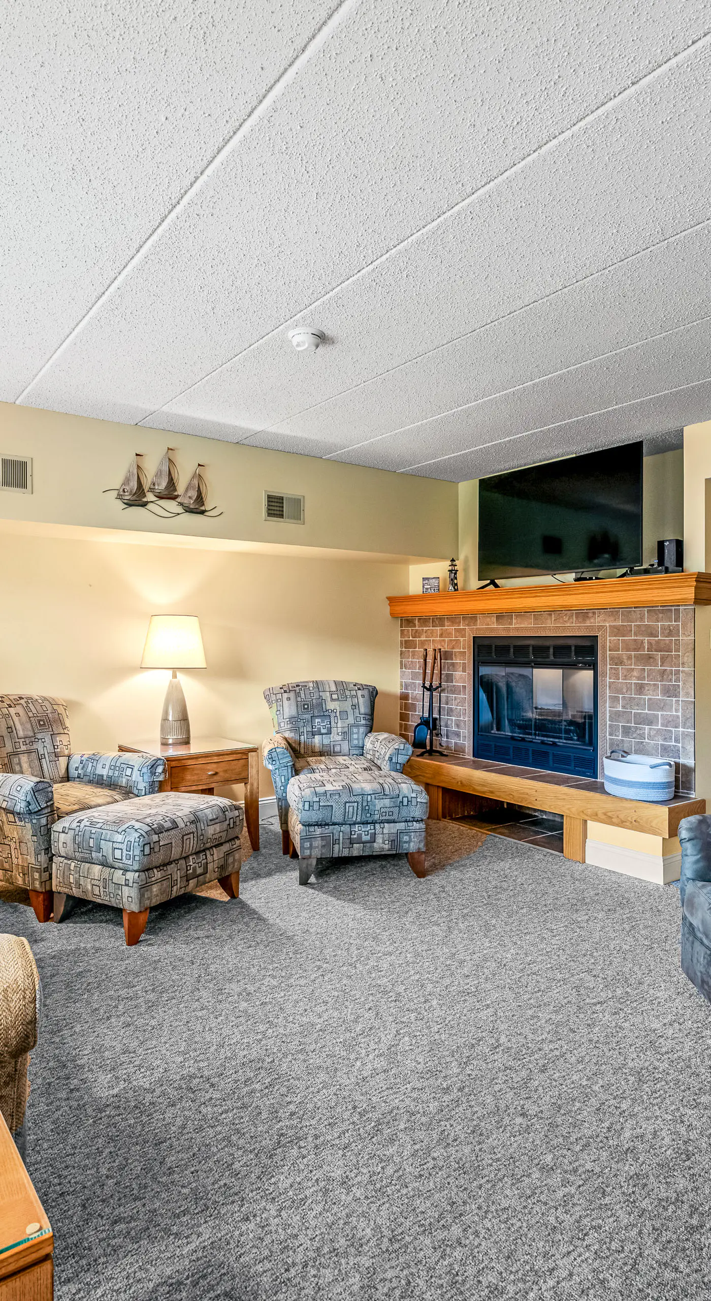 Epic Views & Pool Access! Gem on Big Boulder Lake