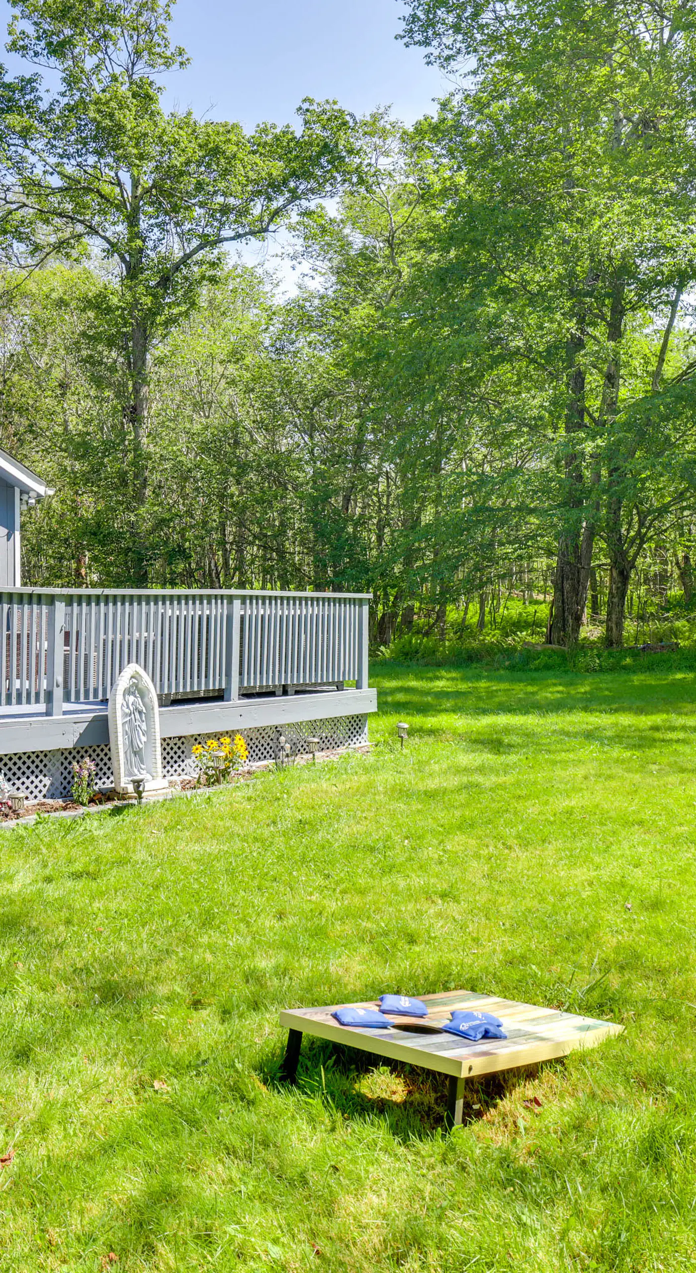 Hot Tub + Game Room: Wooded Poconos Retreat