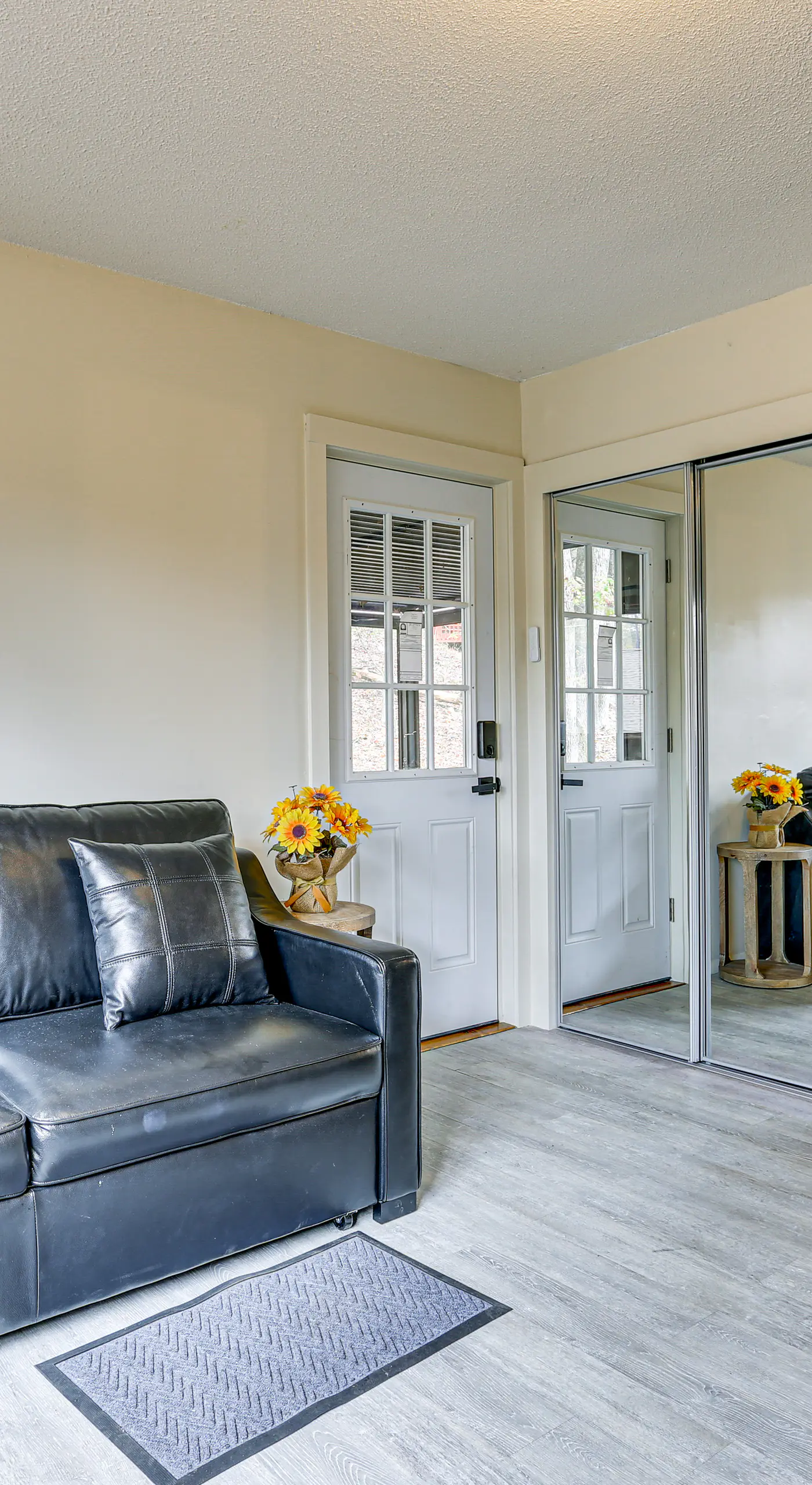 Luxury Home w/ Game Room, 4 Mi to Bushkill Falls!