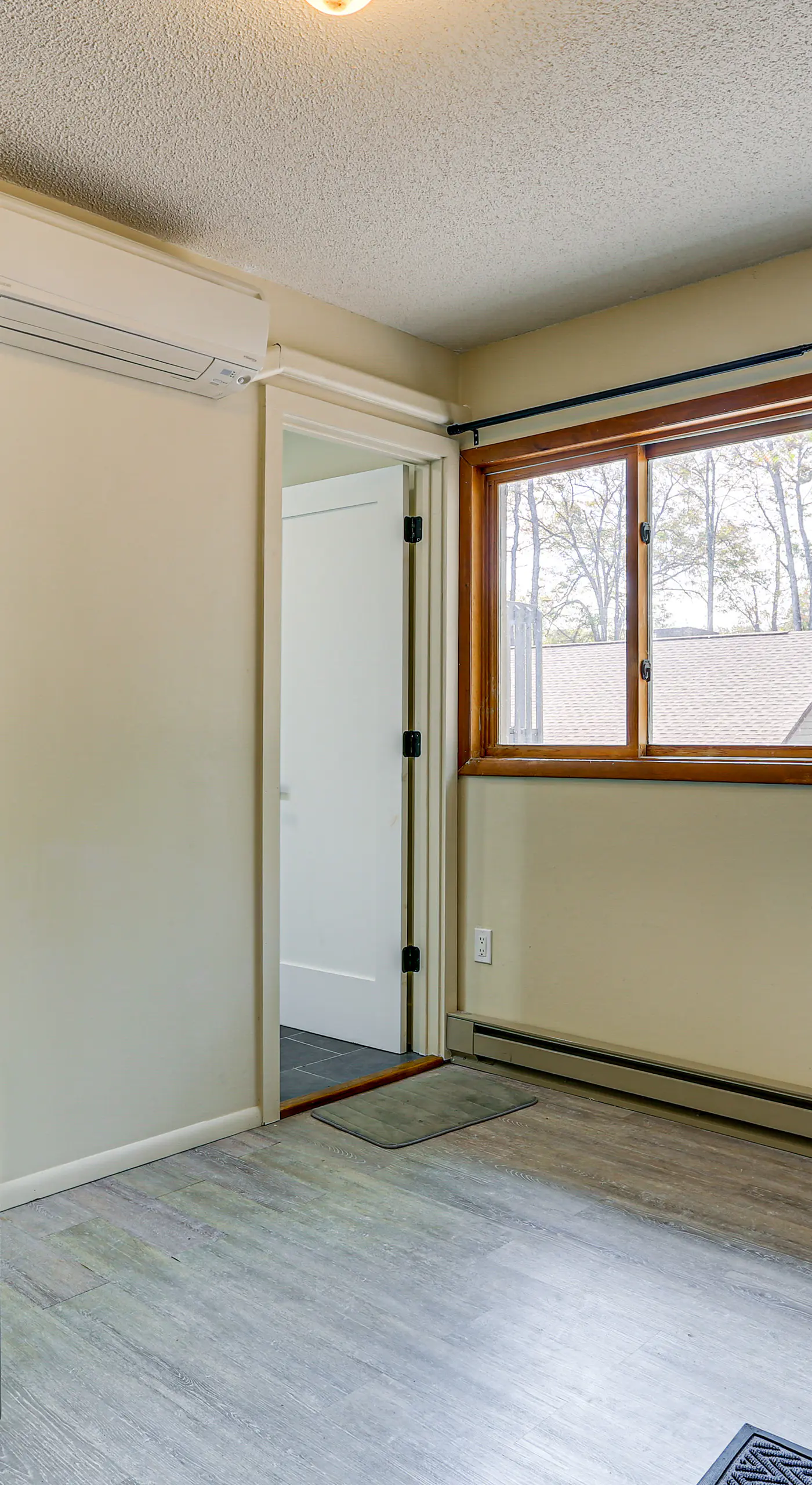 Luxury Home w/ Game Room, 4 Mi to Bushkill Falls!