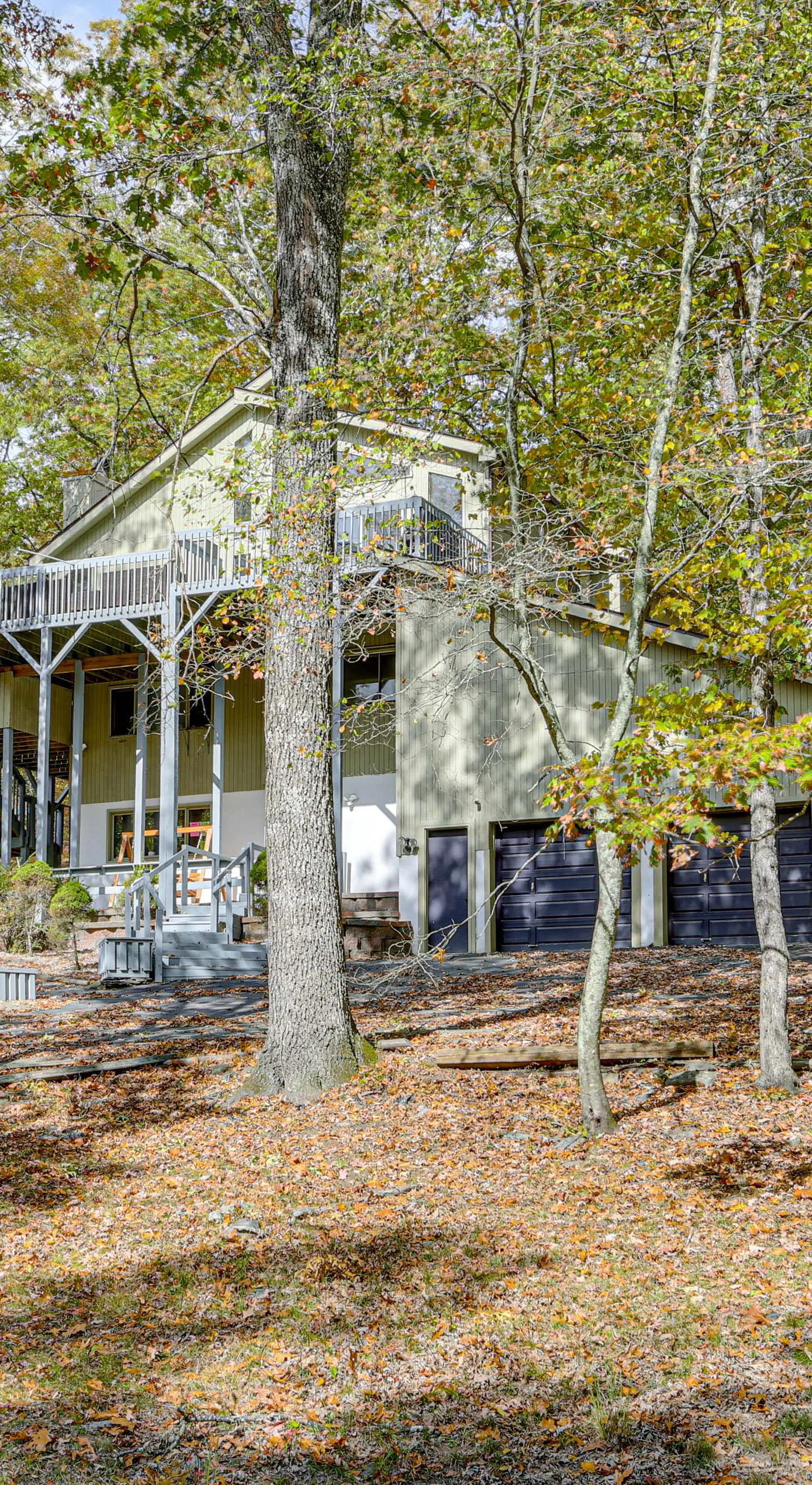 Luxury Home w/ Game Room, 4 Mi to Bushkill Falls!