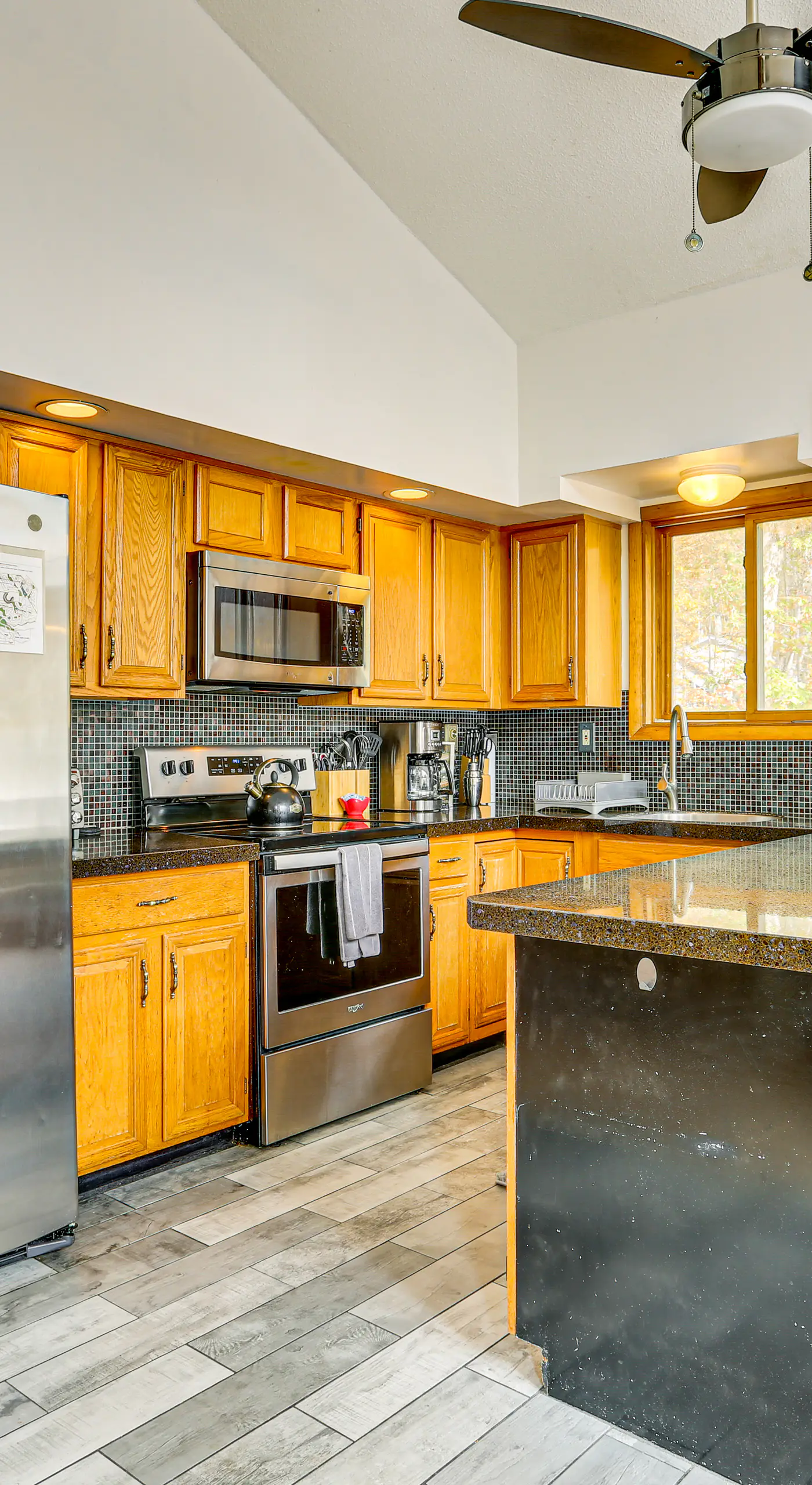 Luxury Home w/ Game Room, 4 Mi to Bushkill Falls!