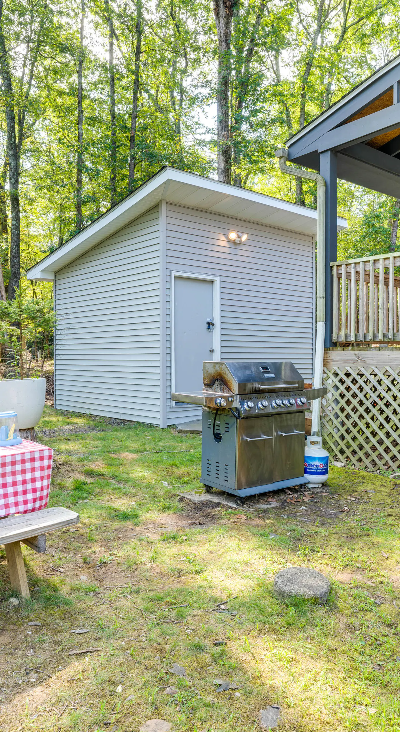 Private Yard, Playset: Family Home in Penn Estates