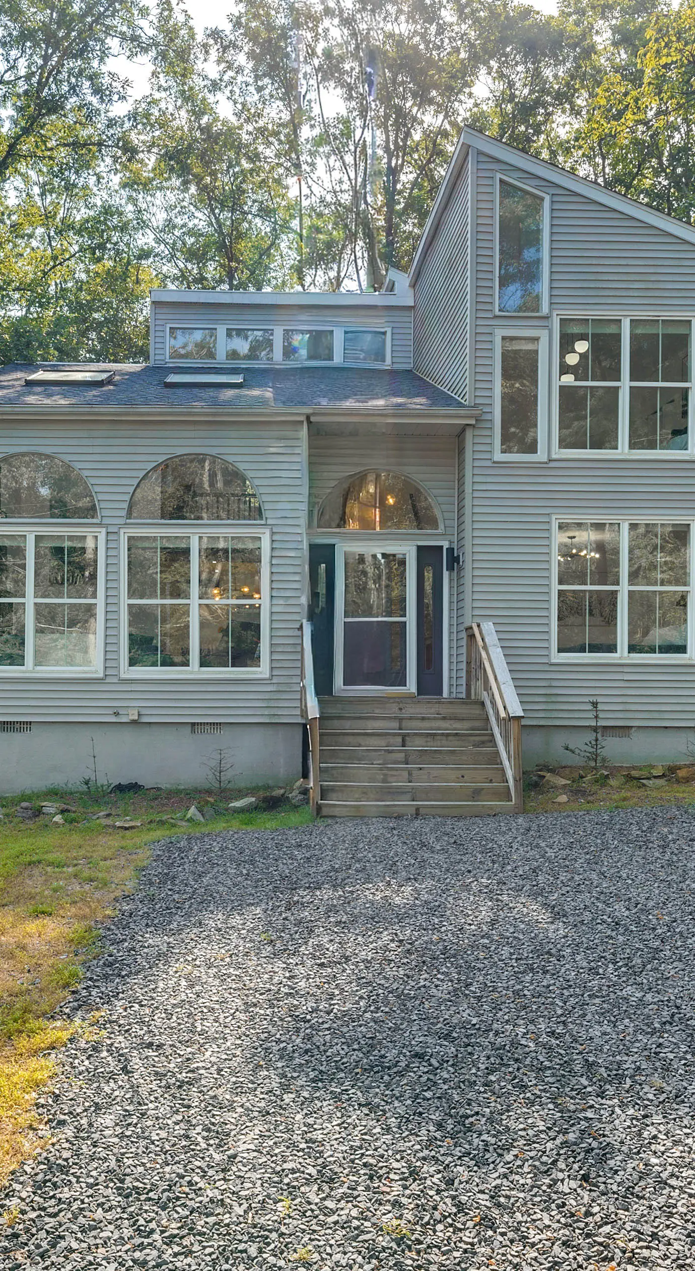 Private Yard, Playset: Family Home in Penn Estates