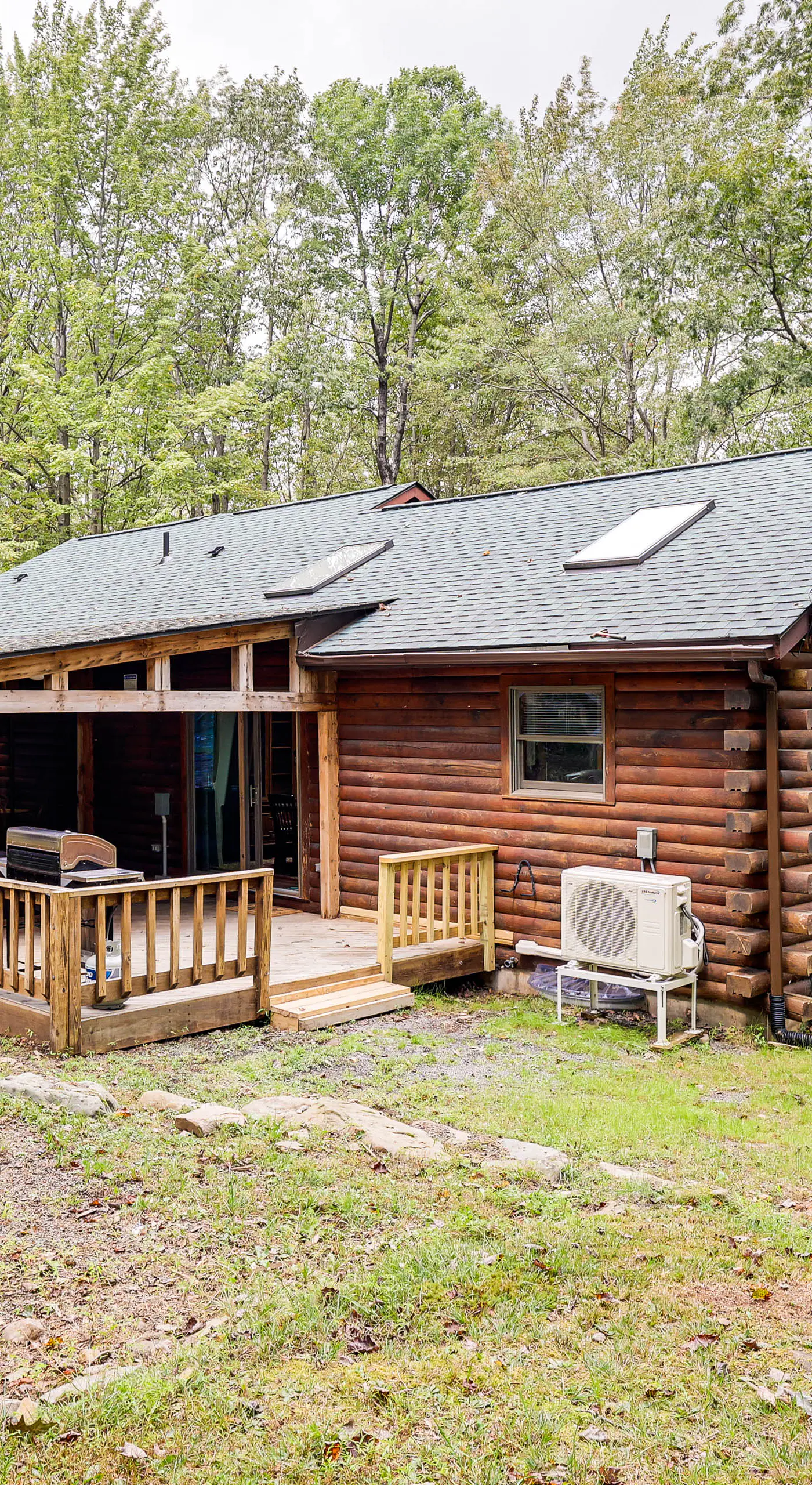 Long Pond Log Cabin w/ Hot Tub Soaks & Outdoor Fun