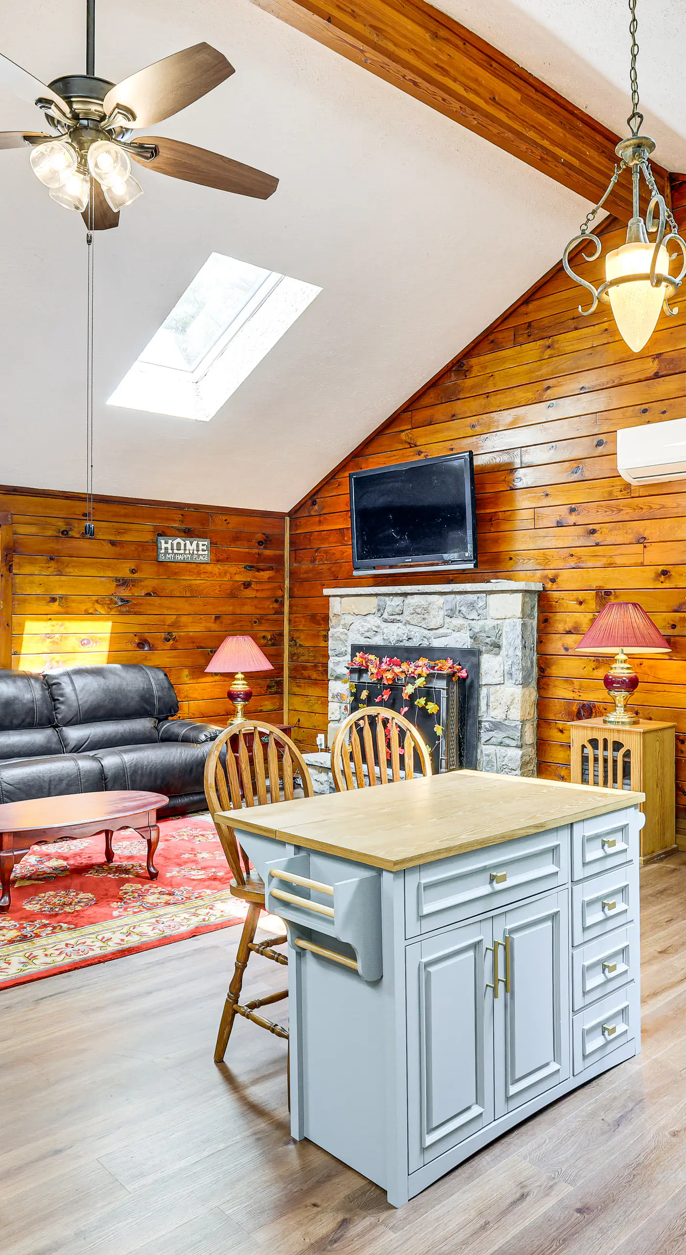 Long Pond Log Cabin w/ Hot Tub Soaks & Outdoor Fun
