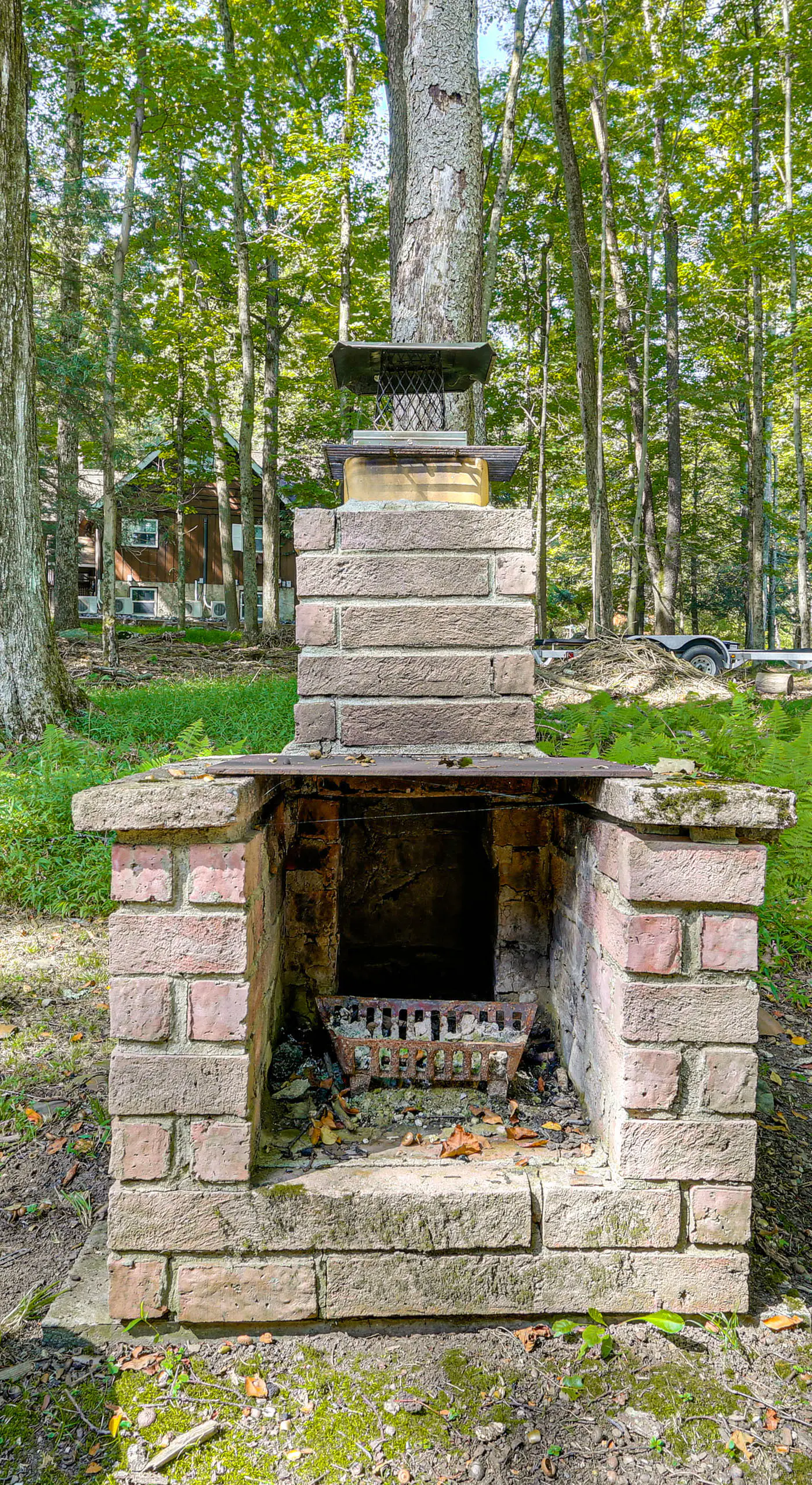 Boat, Hike & Fish: Rustic Greenwood Retreat