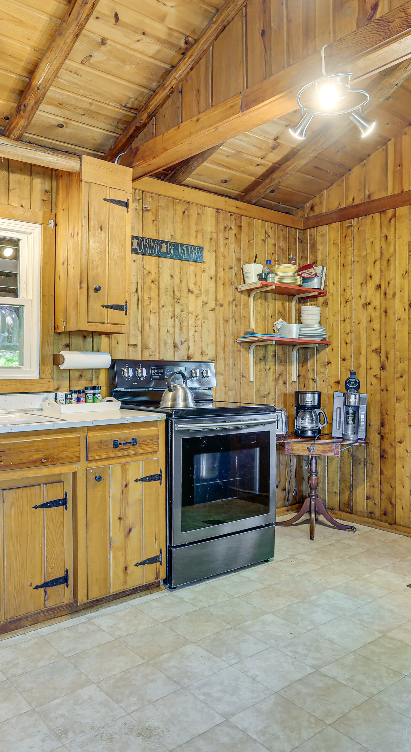 Boat, Hike & Fish: Rustic Greenwood Retreat