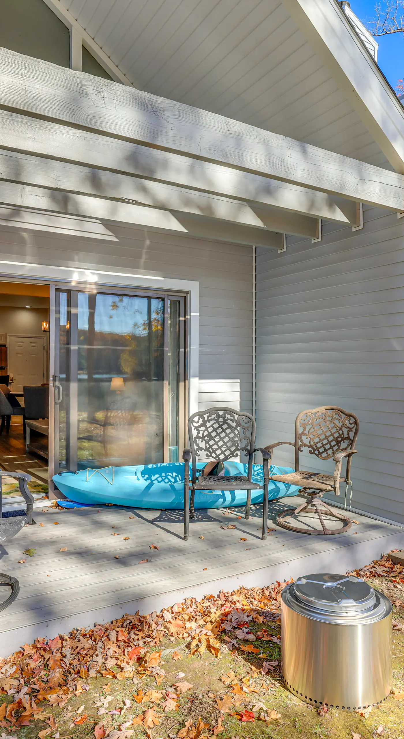 Steps to Lake Tanglwood: Tranquil Wooded Retreat
