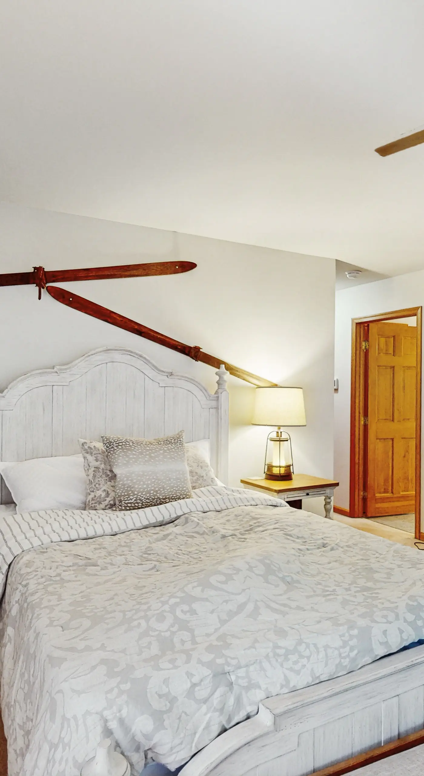 Leaf Peeping & Skiing Nearby! Poconos Getaway