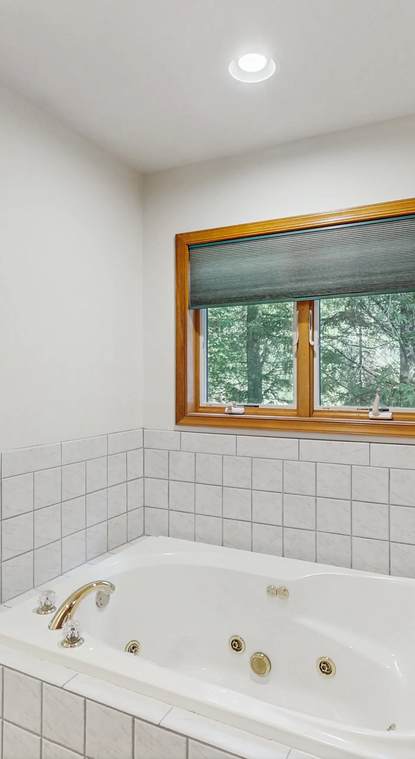 Leaf Peeping & Skiing Nearby! Poconos Getaway