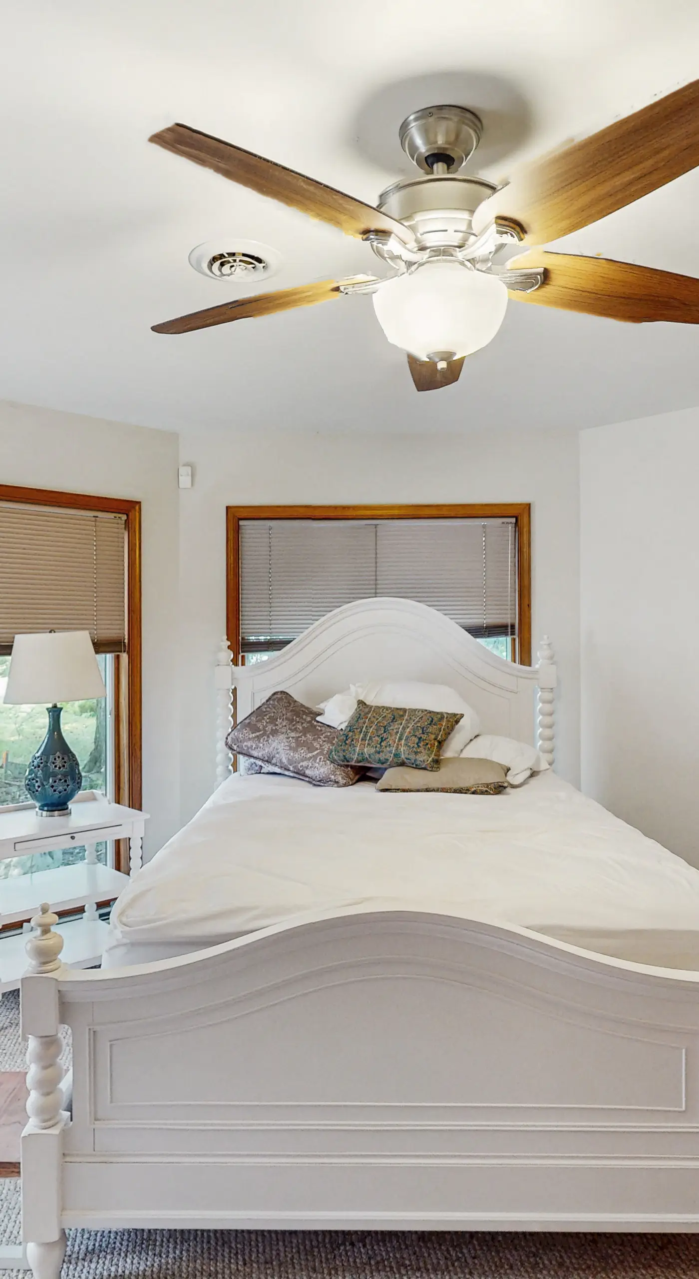 Leaf Peeping & Skiing Nearby! Poconos Getaway