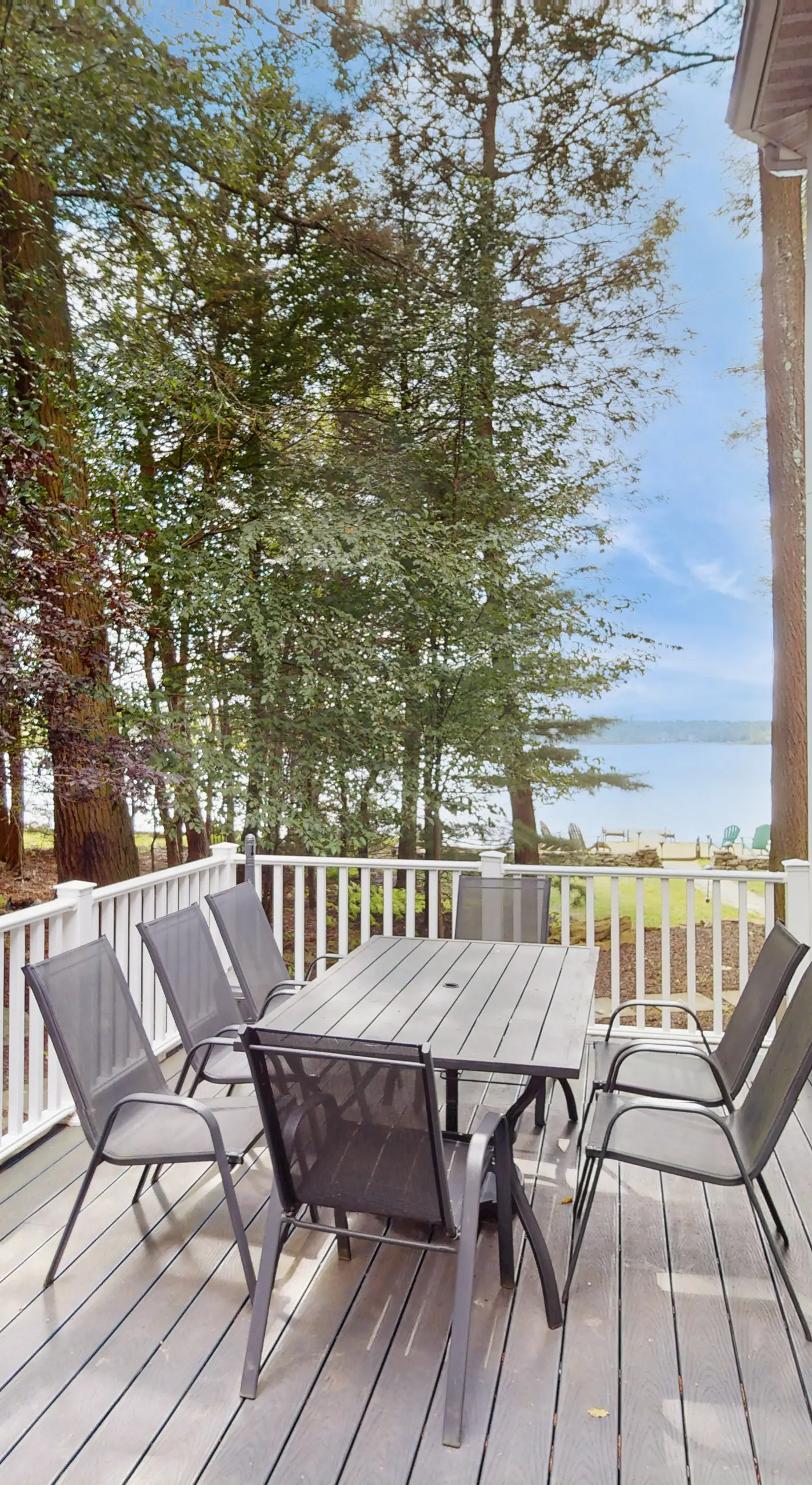 Leaf Peeping & Skiing Nearby! Poconos Getaway
