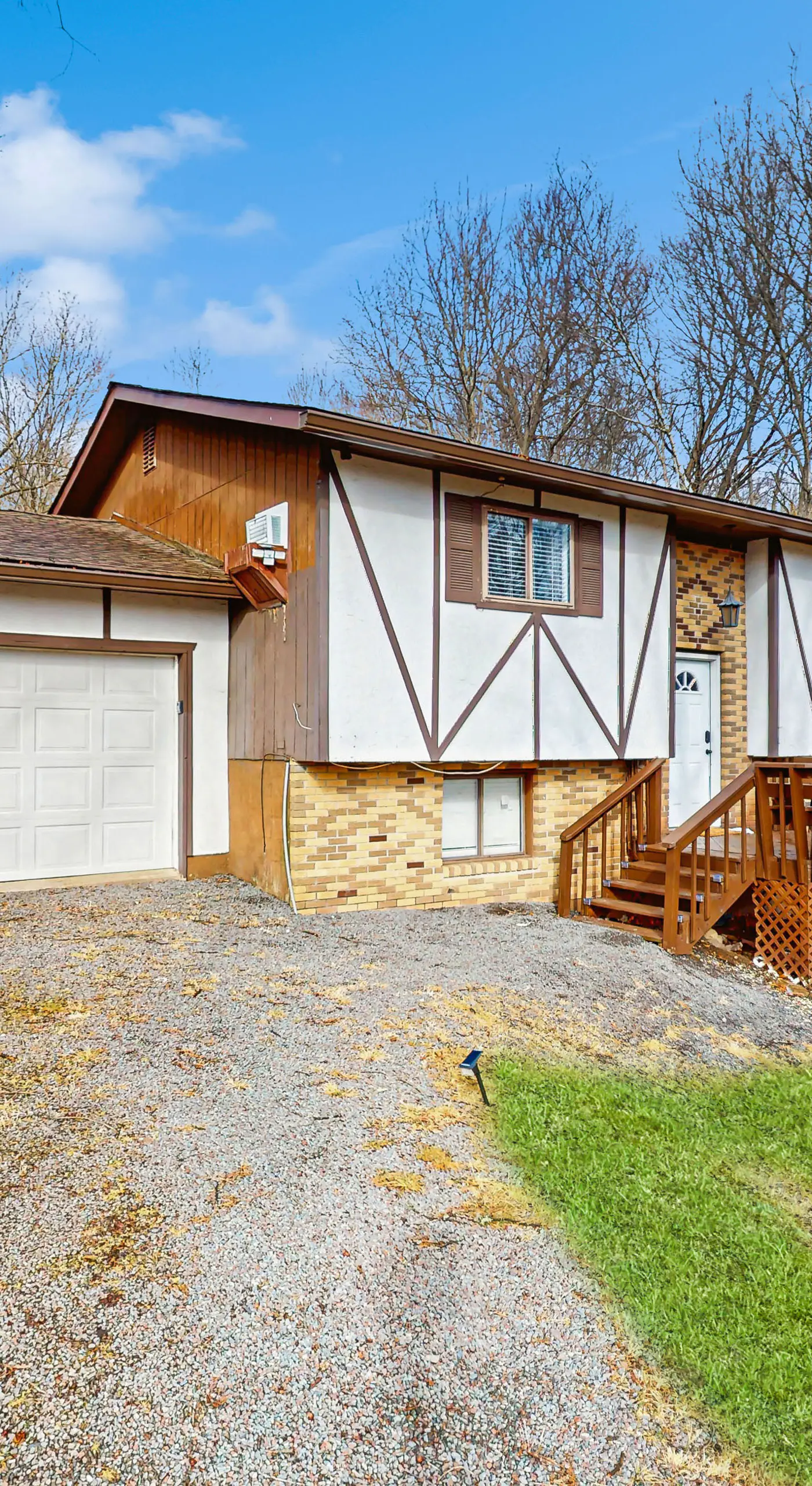 Pool Access! All-Season Family Home in Poconos