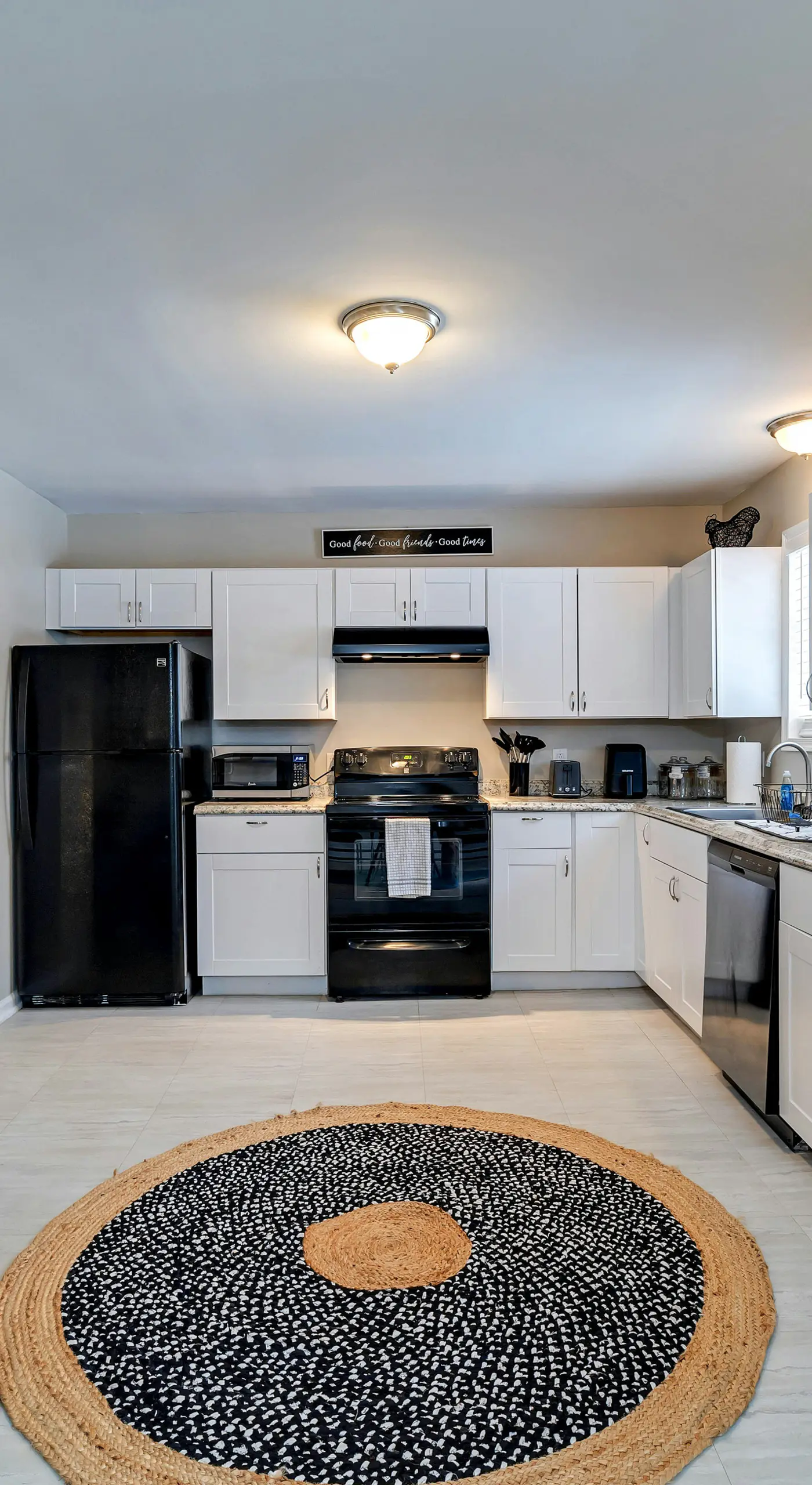 Pool Access! All-Season Family Home in Poconos