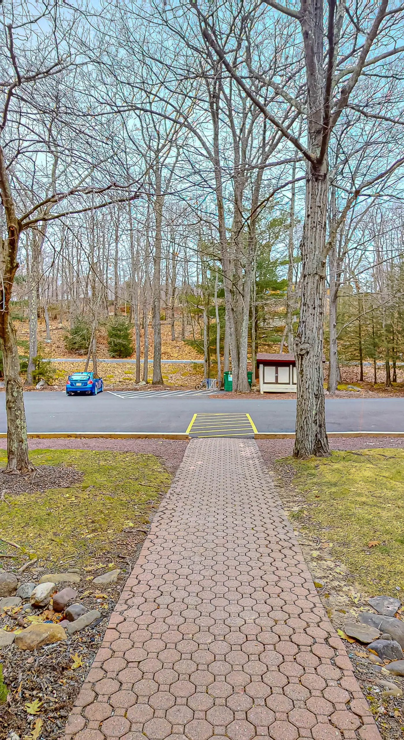 Lakefront Poconos Retreat! Pool & Hot Tub Access
