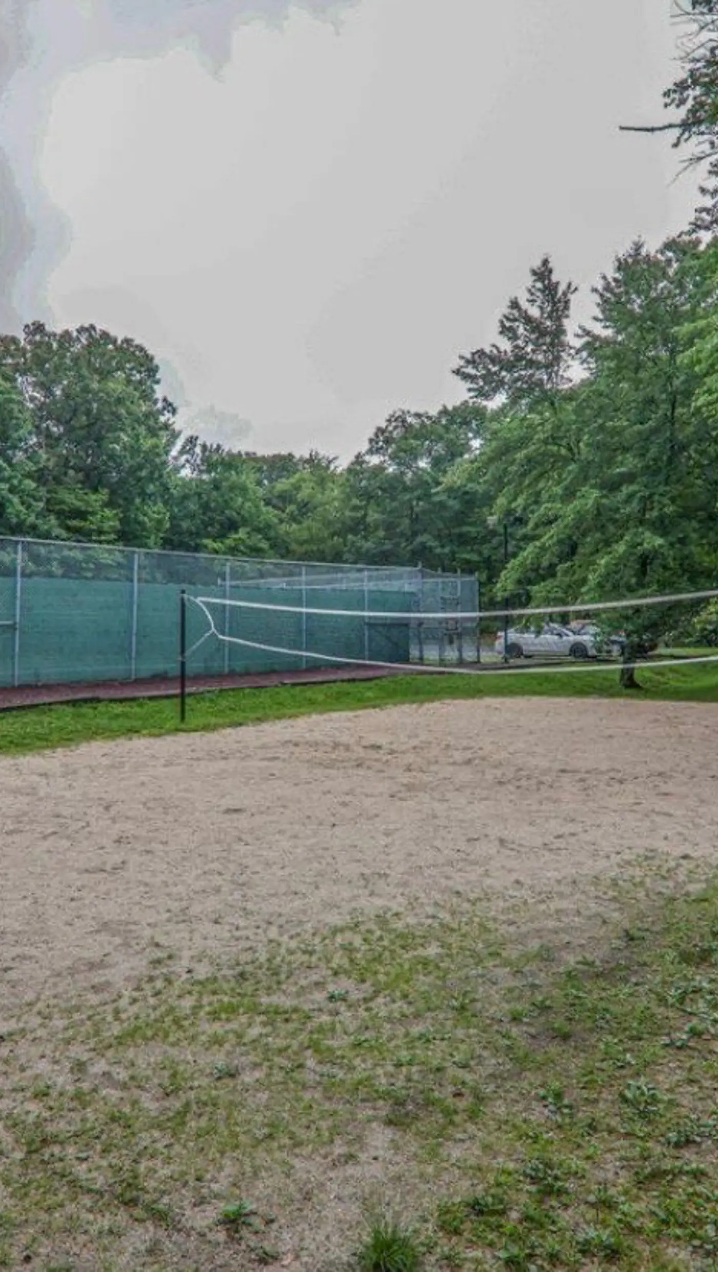Lakefront Poconos Retreat! Pool & Hot Tub Access