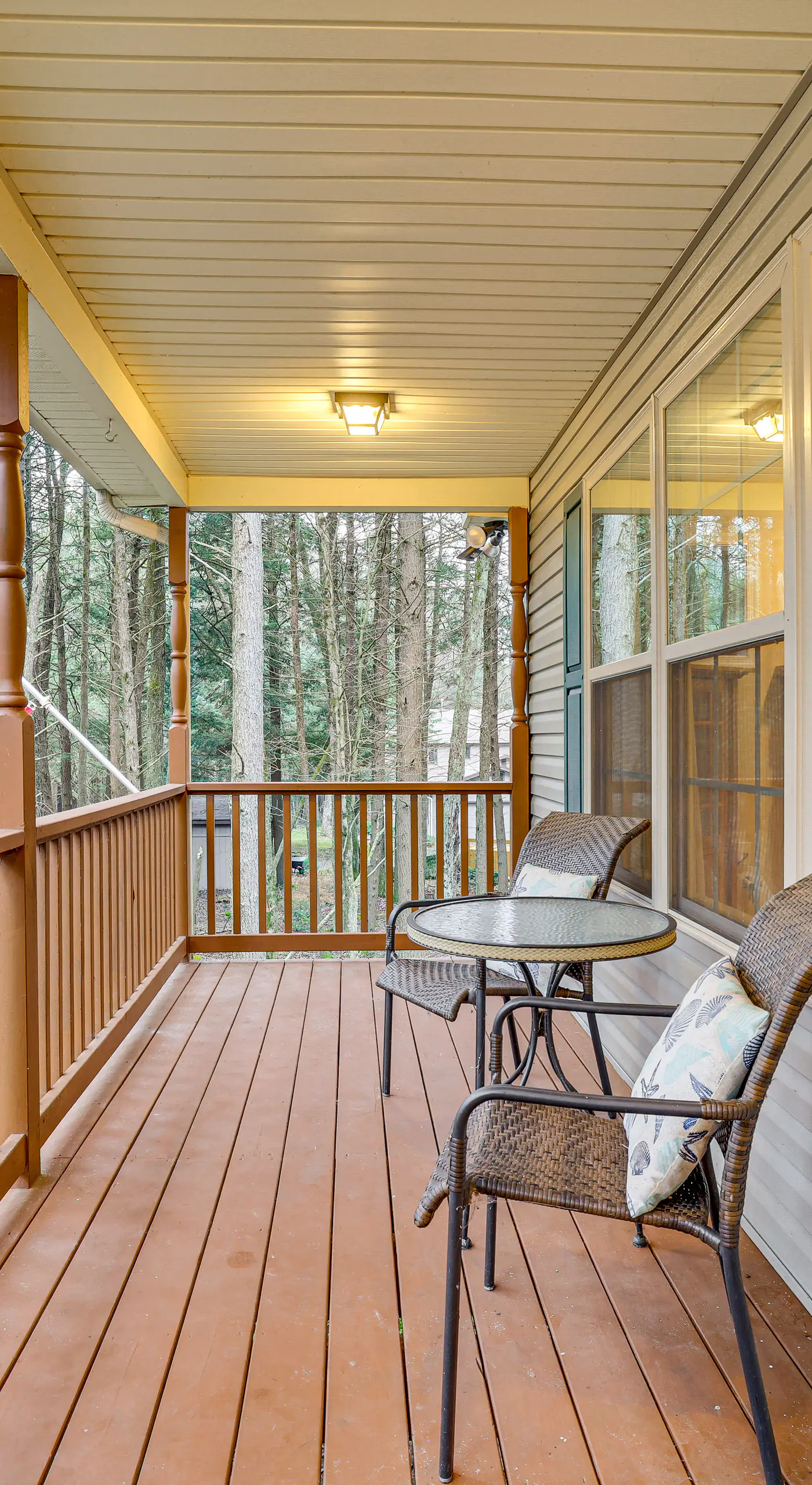 Fire Pit, Game Room, Lake, On-Site Stream Poconos!