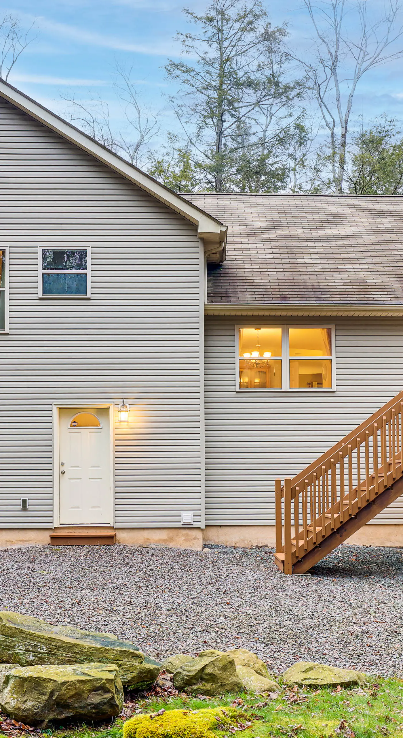 Fire Pit, Game Room, Lake, On-Site Stream Poconos!