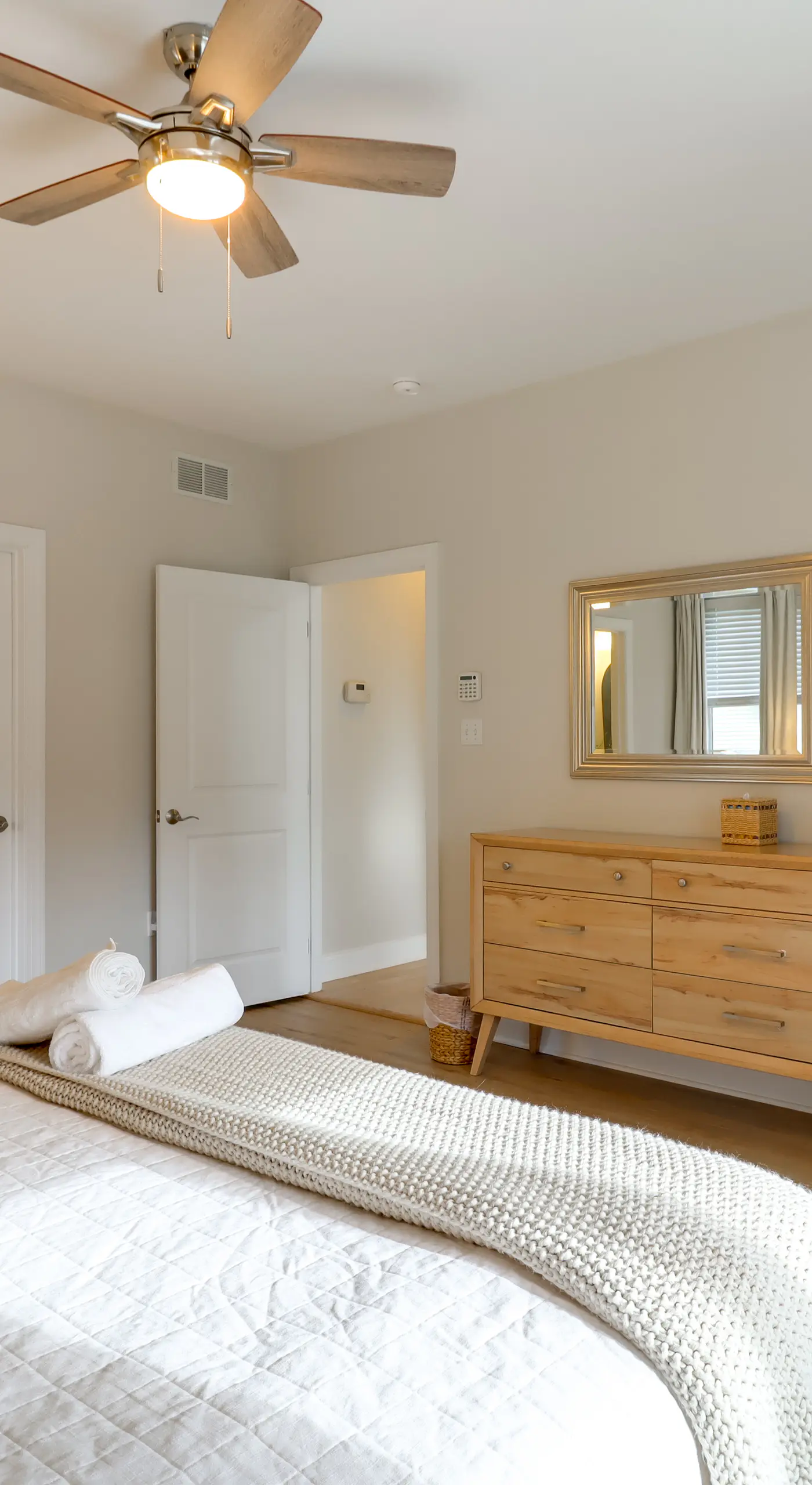 Walk to Big Boulder Mtn & Lake, Home w/ Hot Tub!