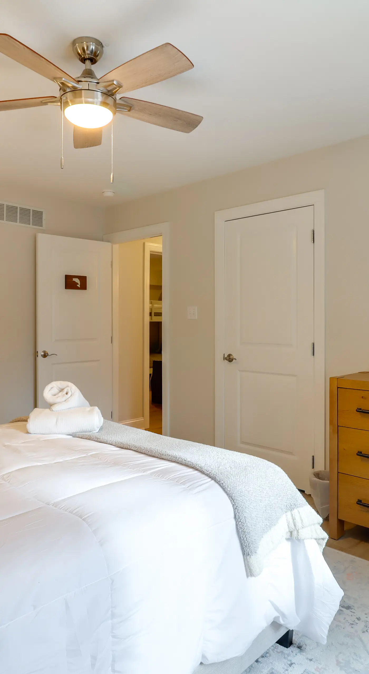 Walk to Big Boulder Mtn & Lake, Home w/ Hot Tub!