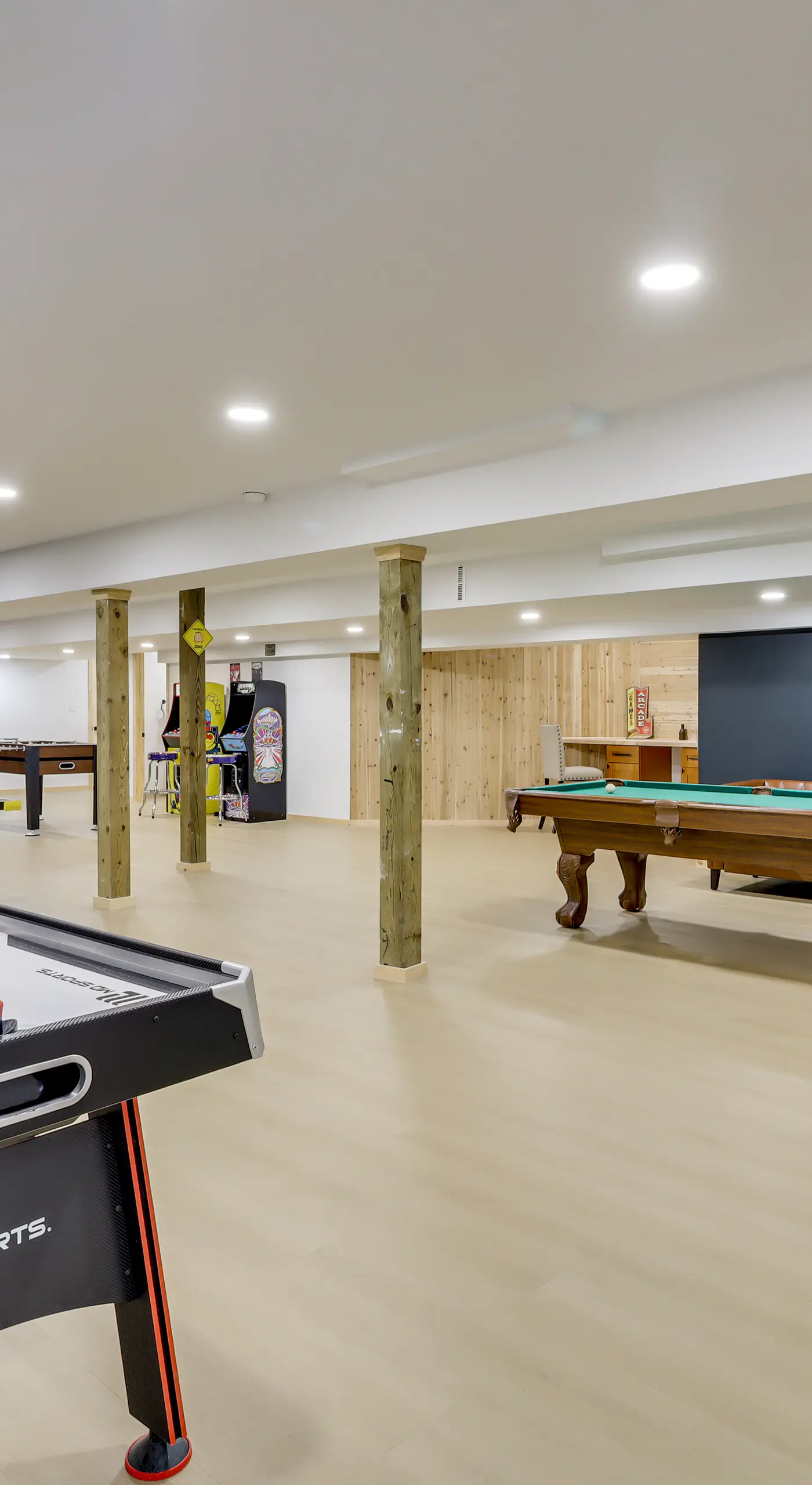 Hot Tub & Epic Game Room! Poconos Family Retreat
