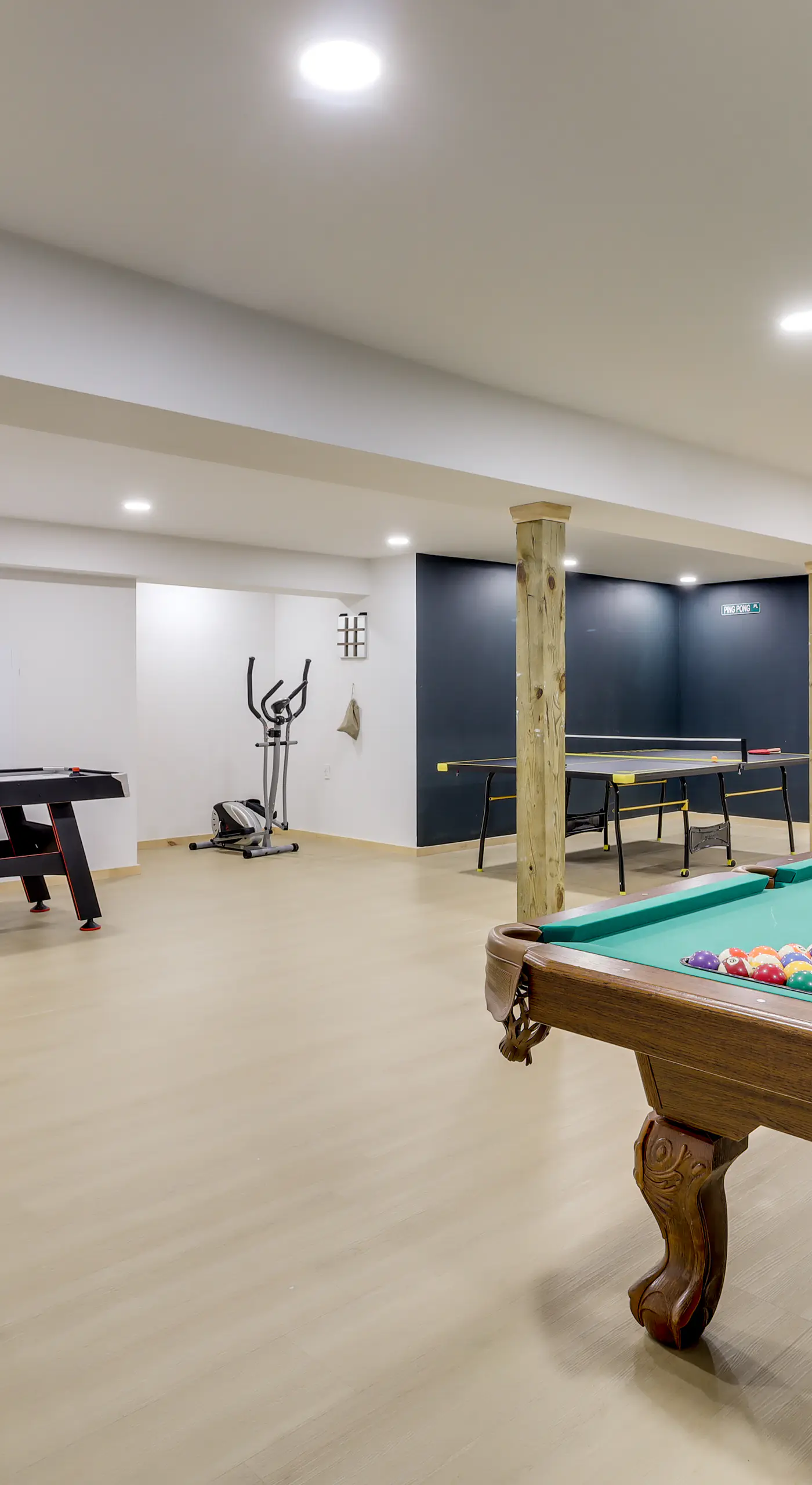 Hot Tub & Epic Game Room! Poconos Family Retreat