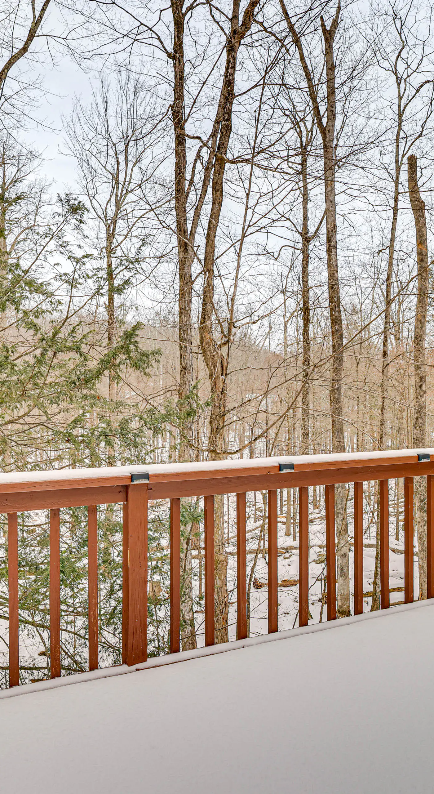 Poconos Retreat in The Hideout Lake Community!