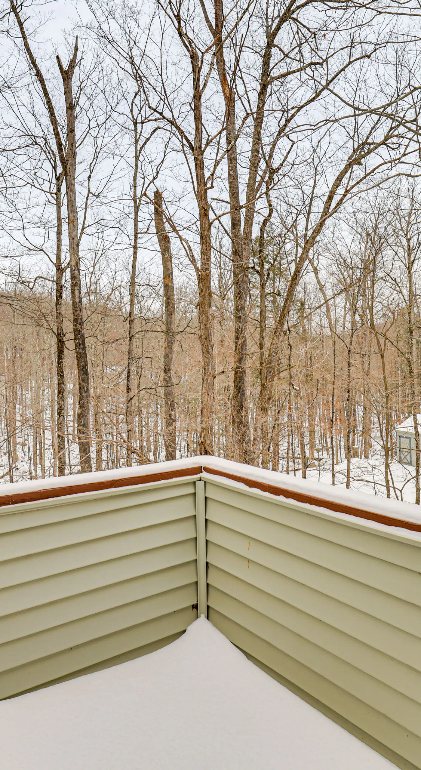 Poconos Retreat in The Hideout Lake Community!