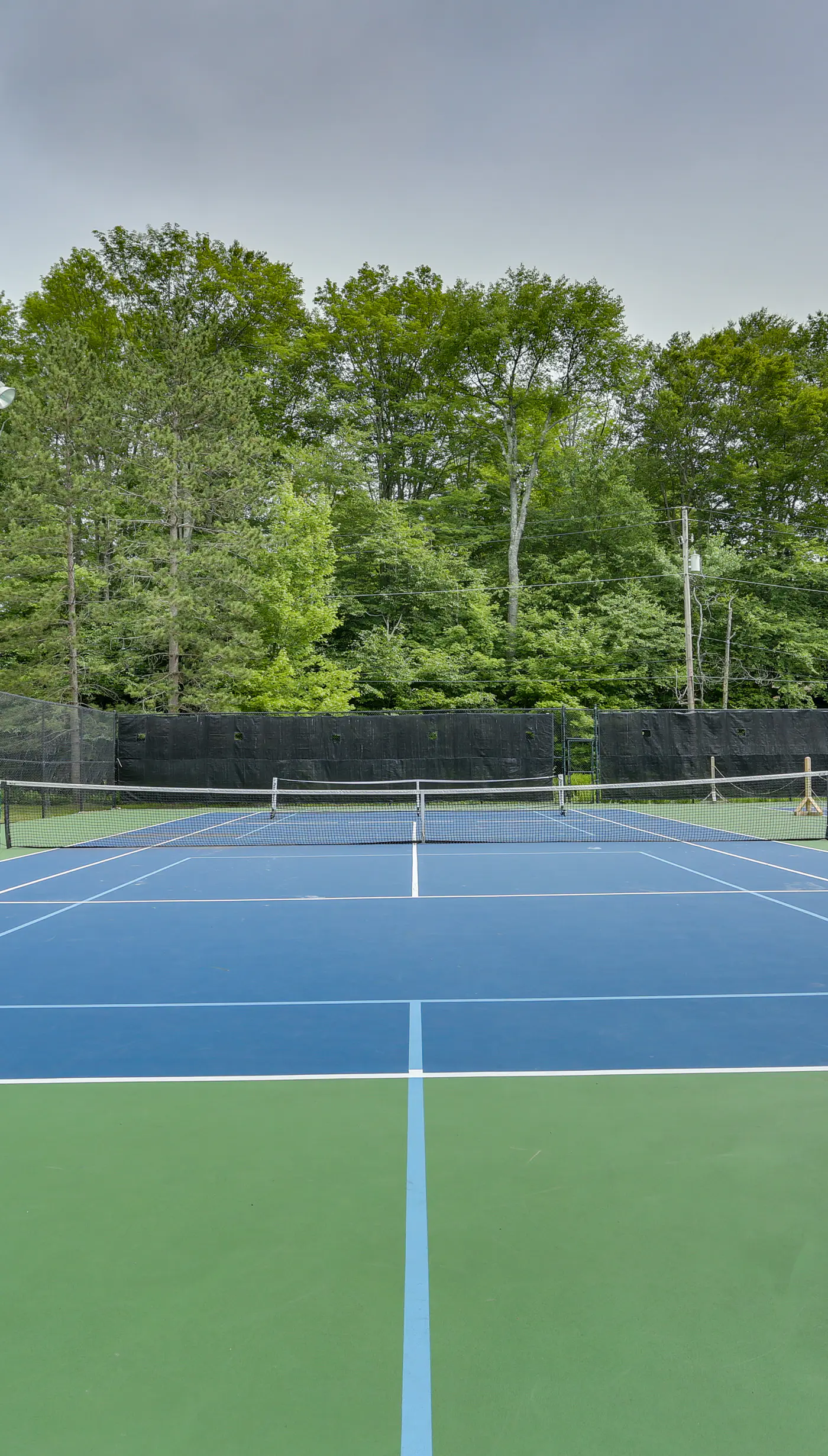 Poconos Retreat in The Hideout Lake Community!