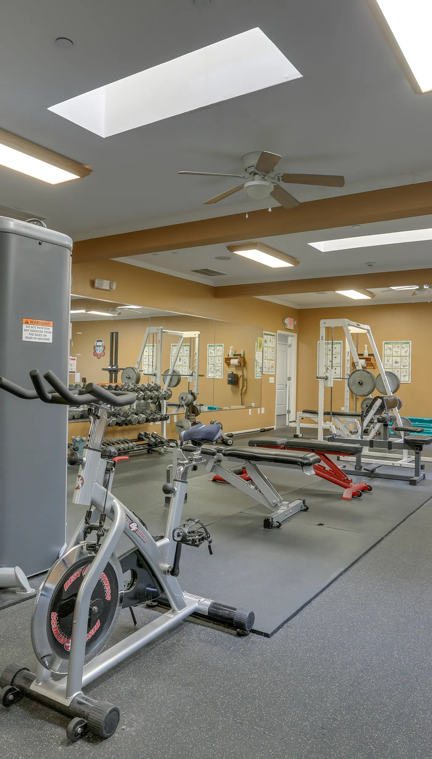 Poconos Retreat in The Hideout Lake Community!