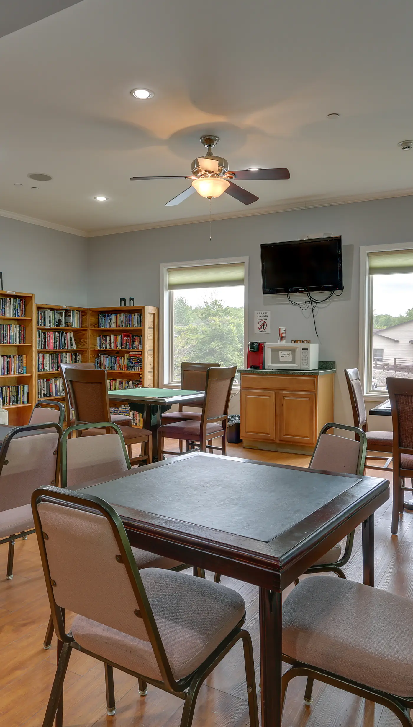 Poconos Retreat in The Hideout Lake Community!