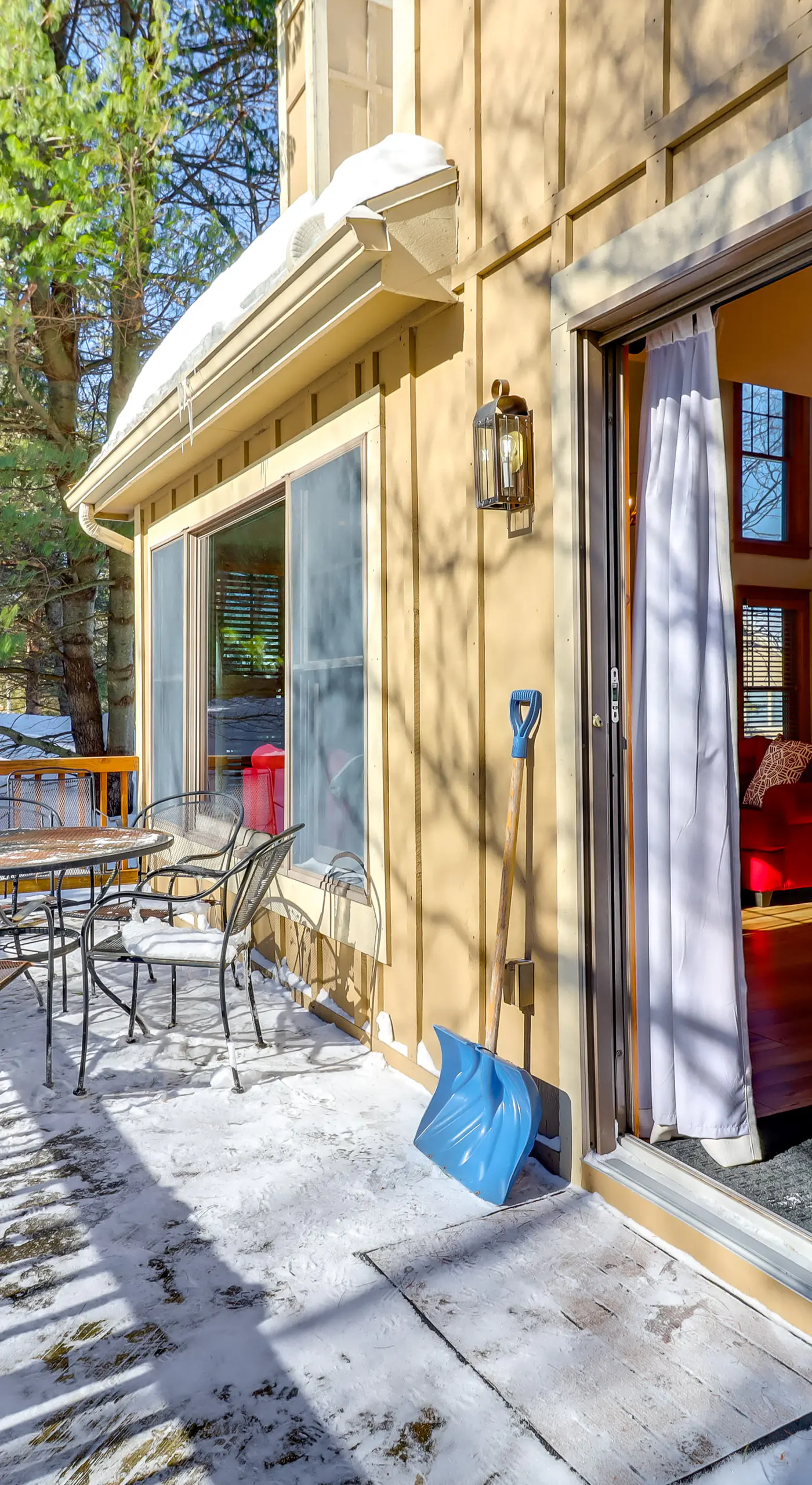 Near Slopes, Trails & Fun! Camelback Townhome