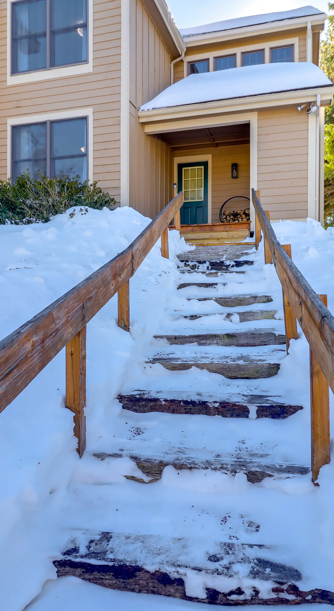 Near Slopes, Trails & Fun! Camelback Townhome