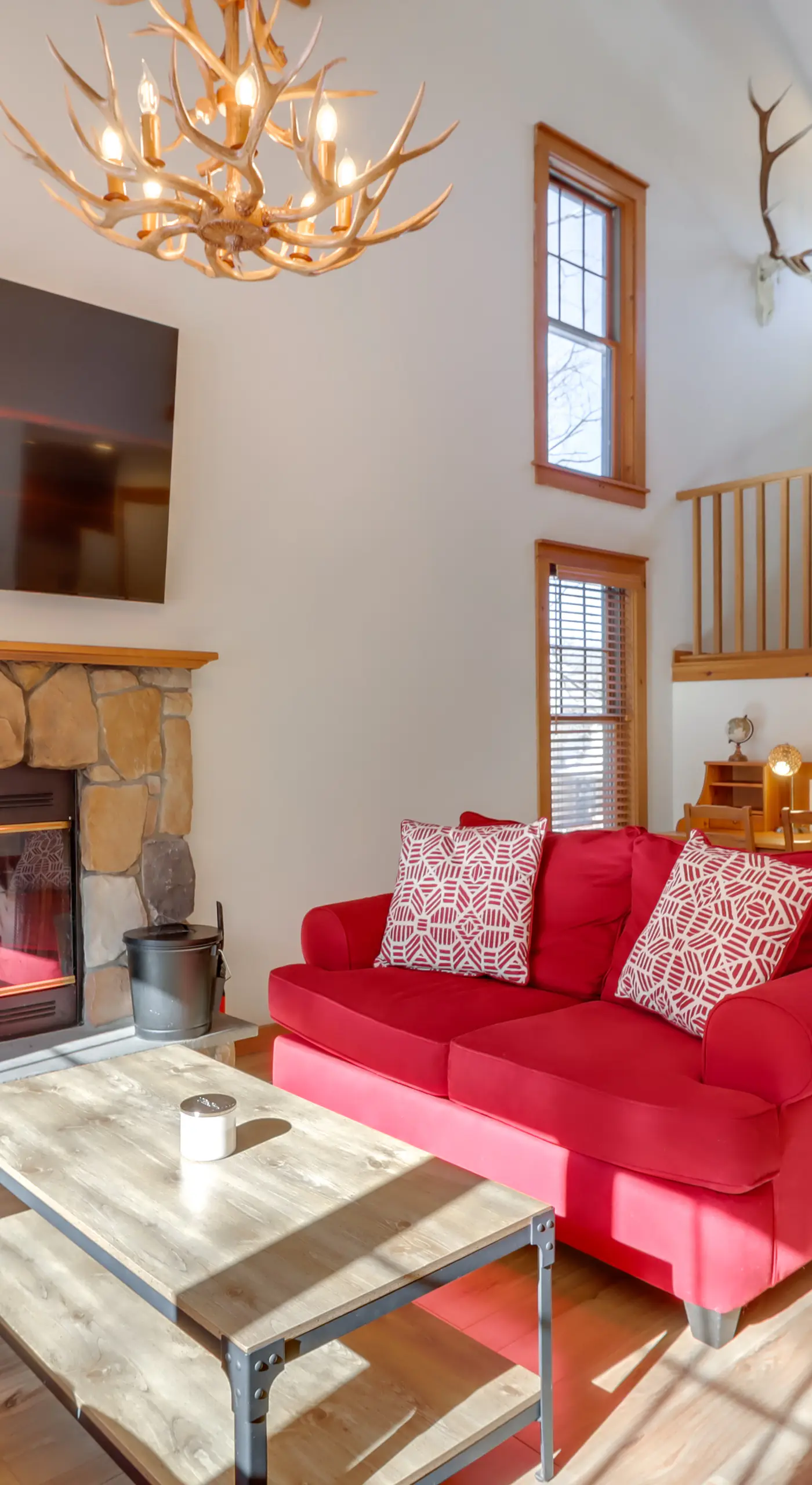 Near Slopes, Trails & Fun! Camelback Townhome
