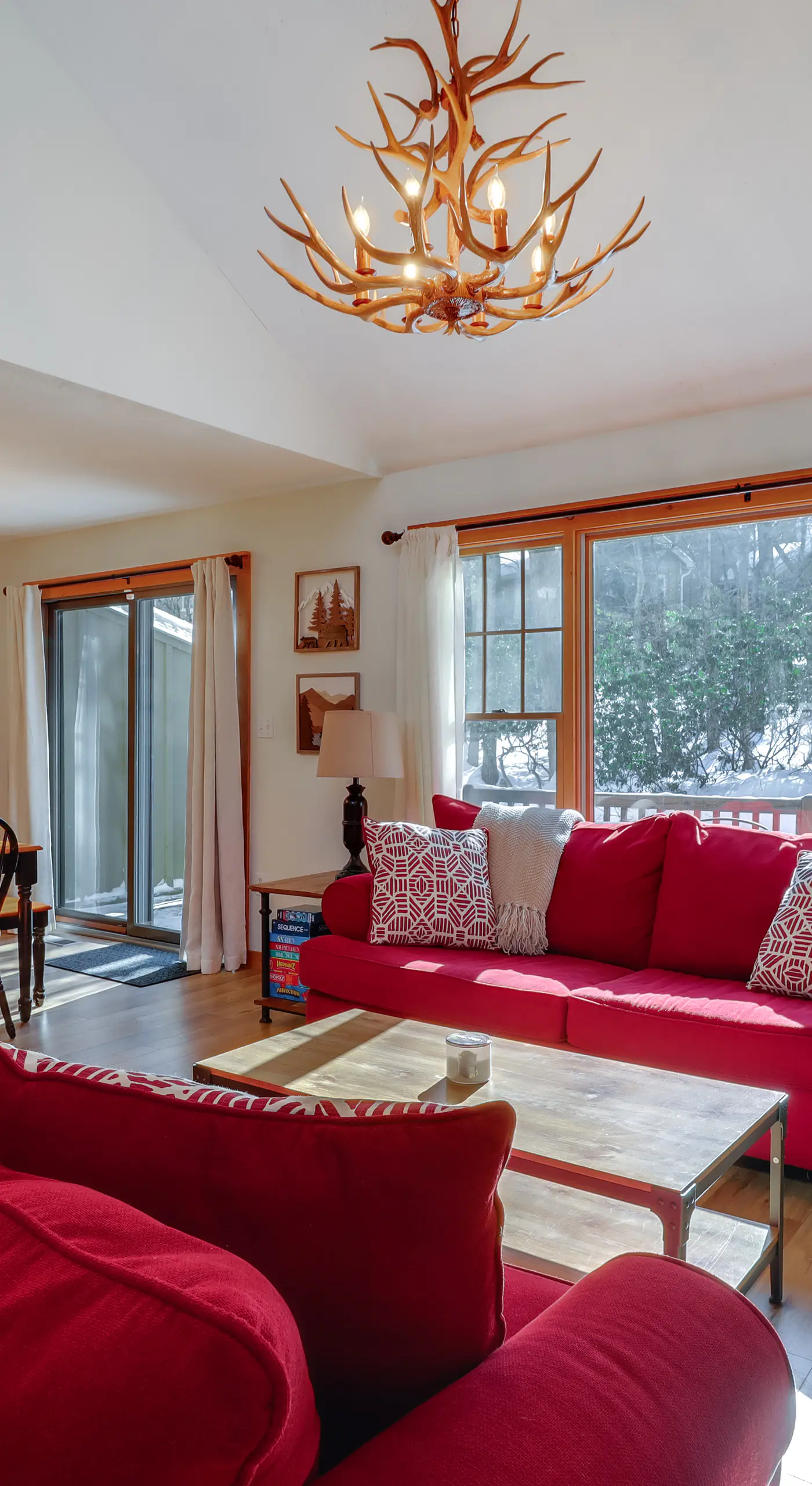 Near Slopes, Trails & Fun! Camelback Townhome