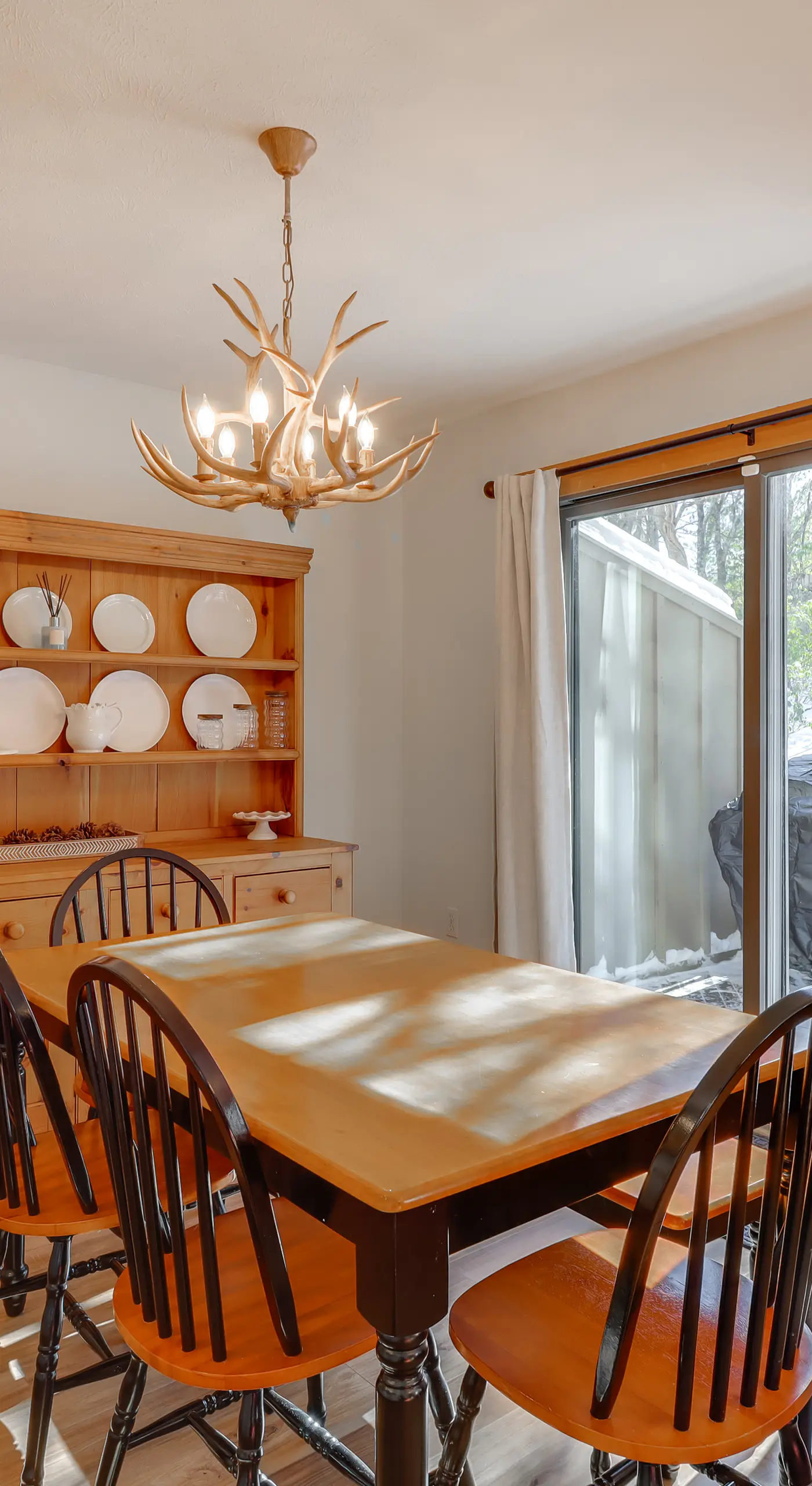 Near Slopes, Trails & Fun! Camelback Townhome