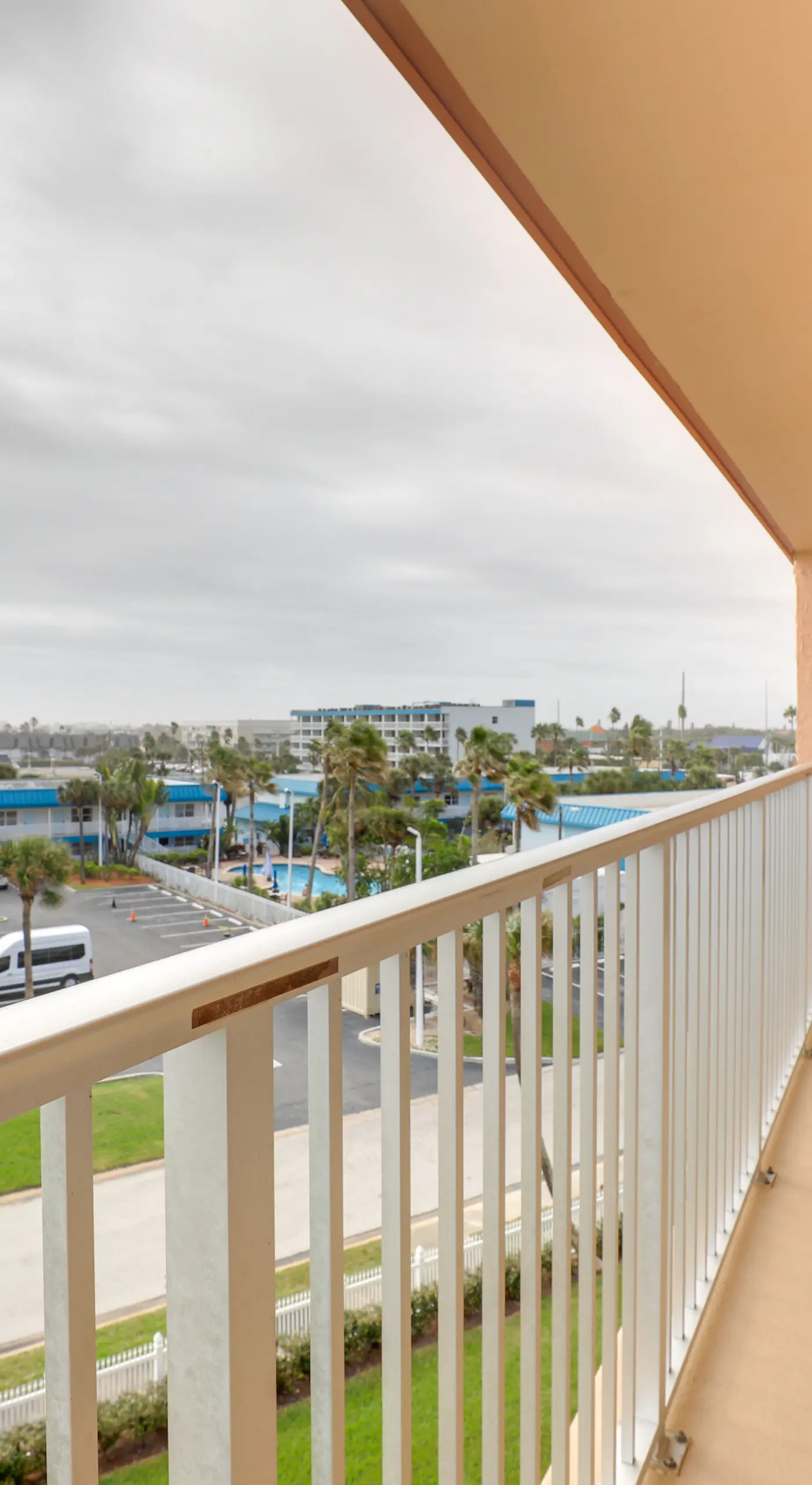 Oceanfront Cocoa Beach Condo w/ View: Walk to Pier