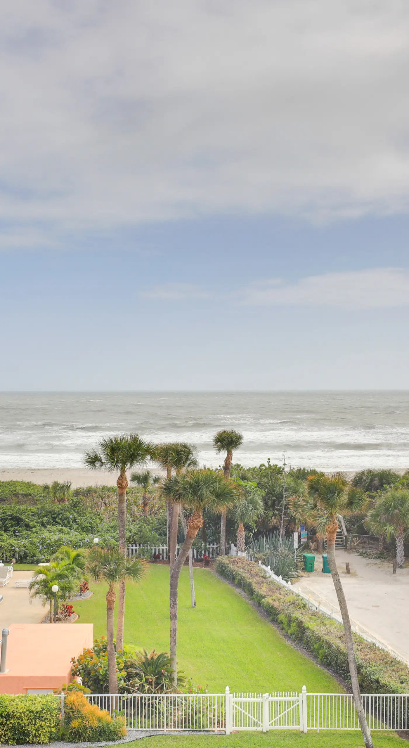 Oceanfront Cocoa Beach Condo w/ View: Walk to Pier