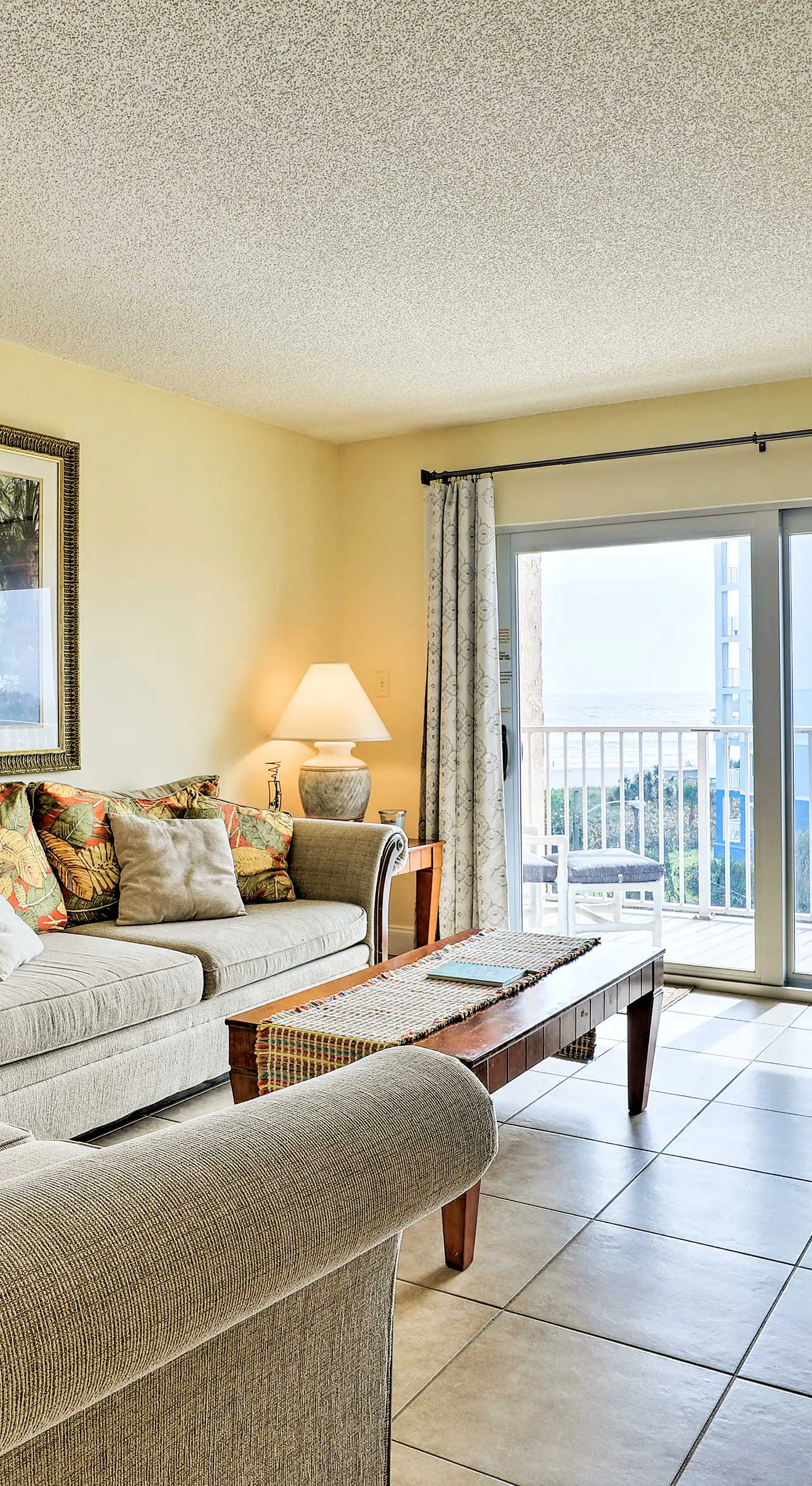 Oceanfront Cocoa Beach Condo w/ View: Walk to Pier