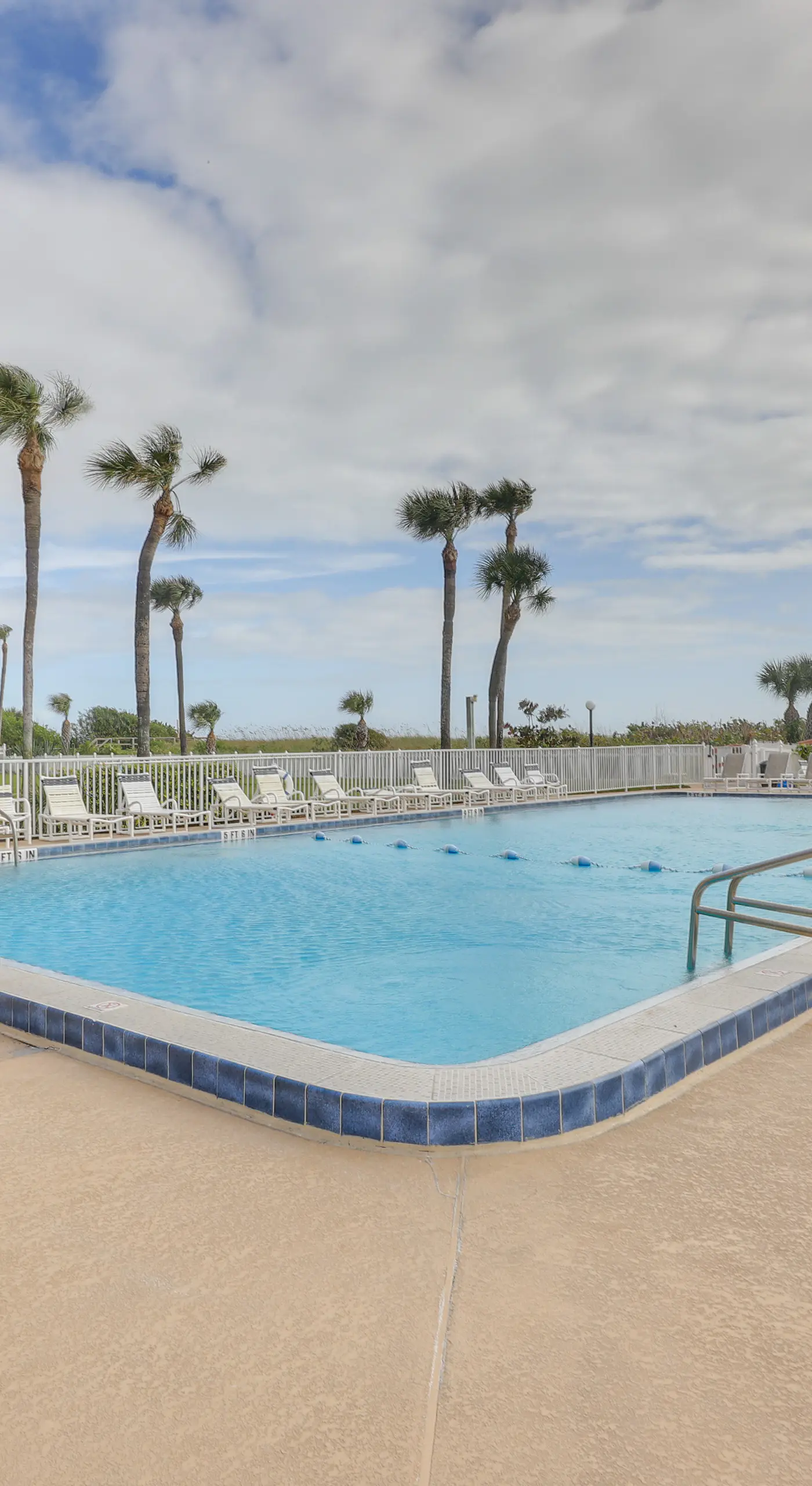 Oceanfront Cocoa Beach Condo w/ View: Walk to Pier