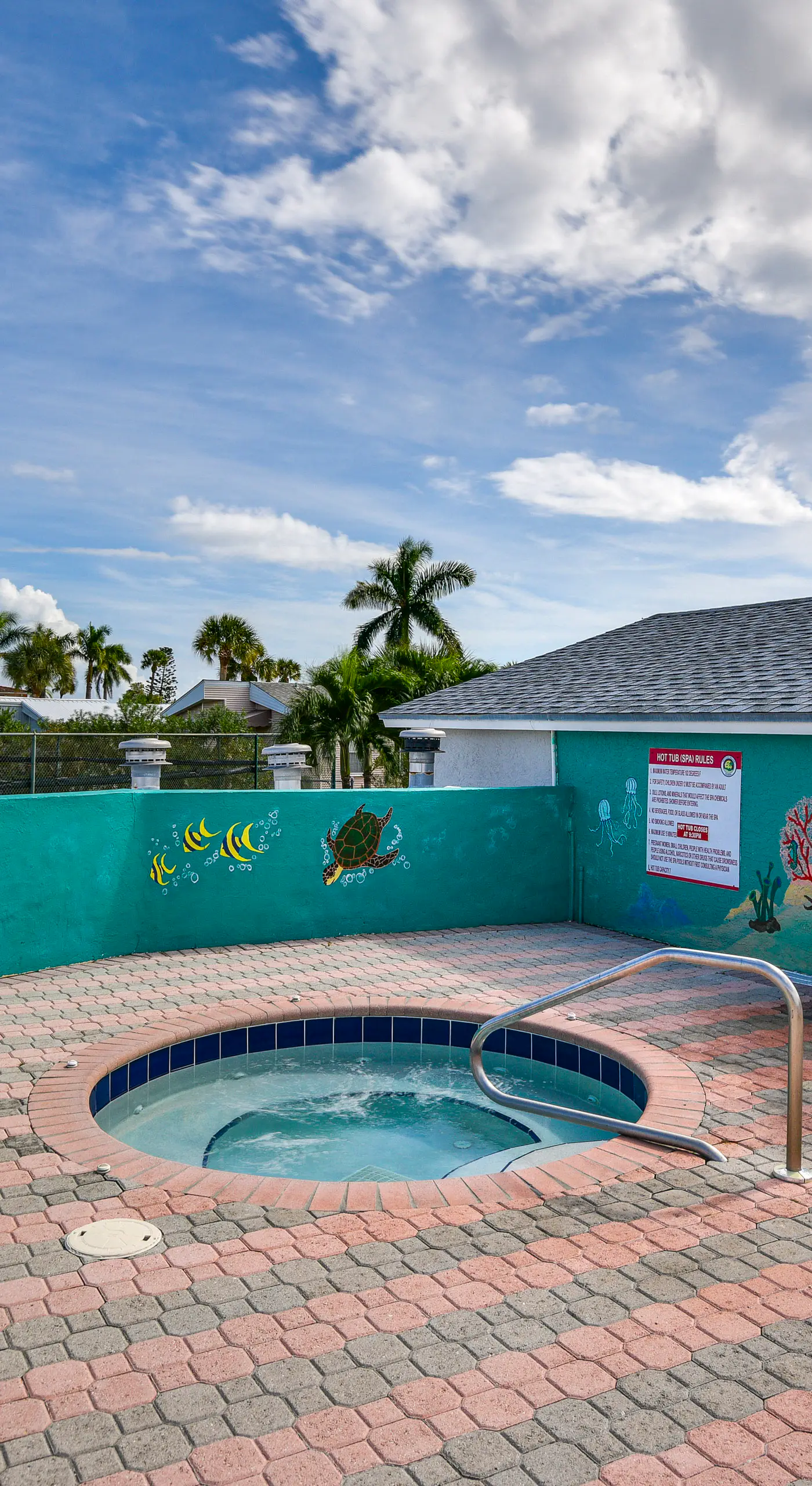 Waterfront Nettles Island Beach House: Pool Access