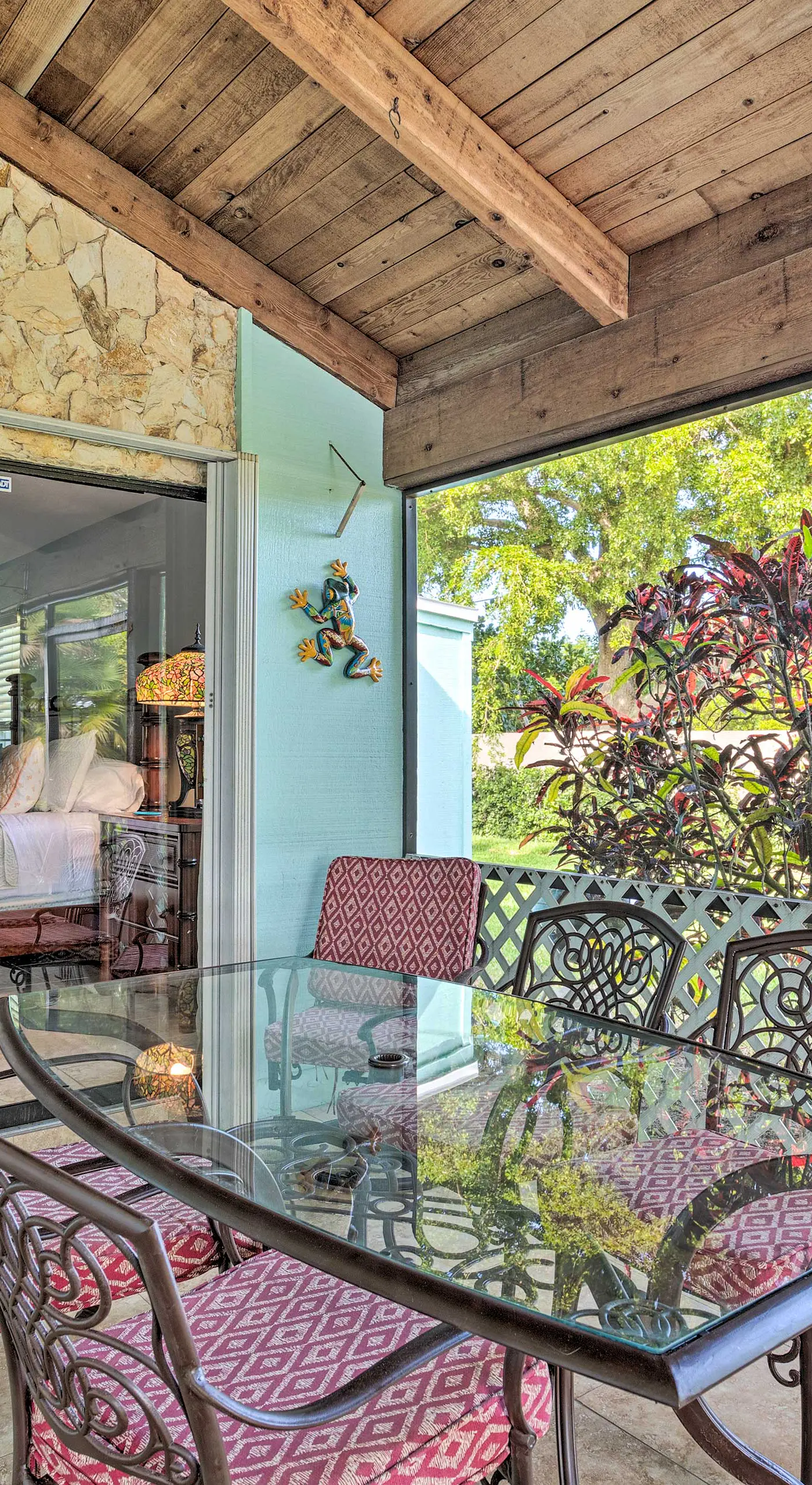 < 1 Mi to Jensen Beach: Home w/ Community Perks!